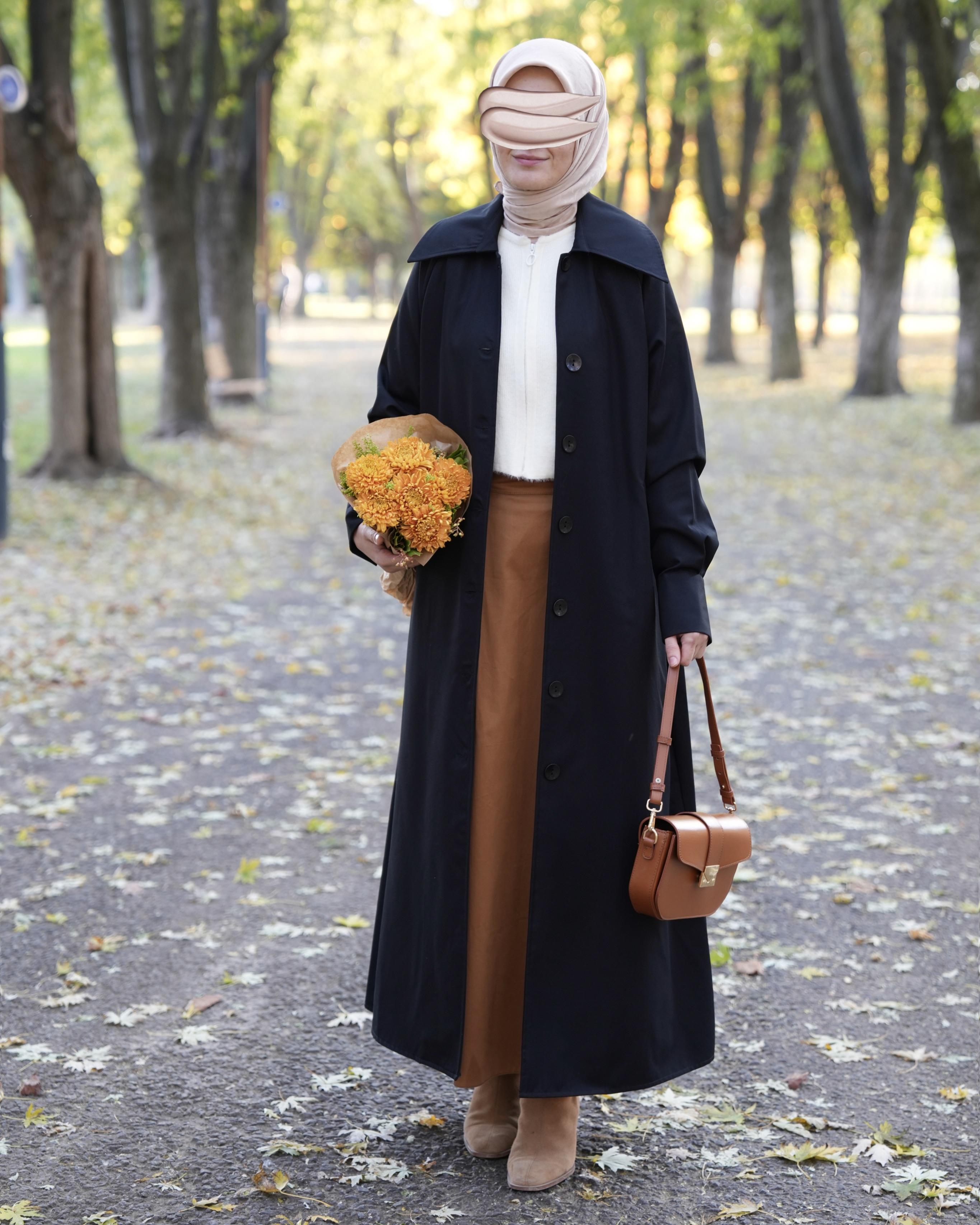 A Pileli Trençkot SİYAH