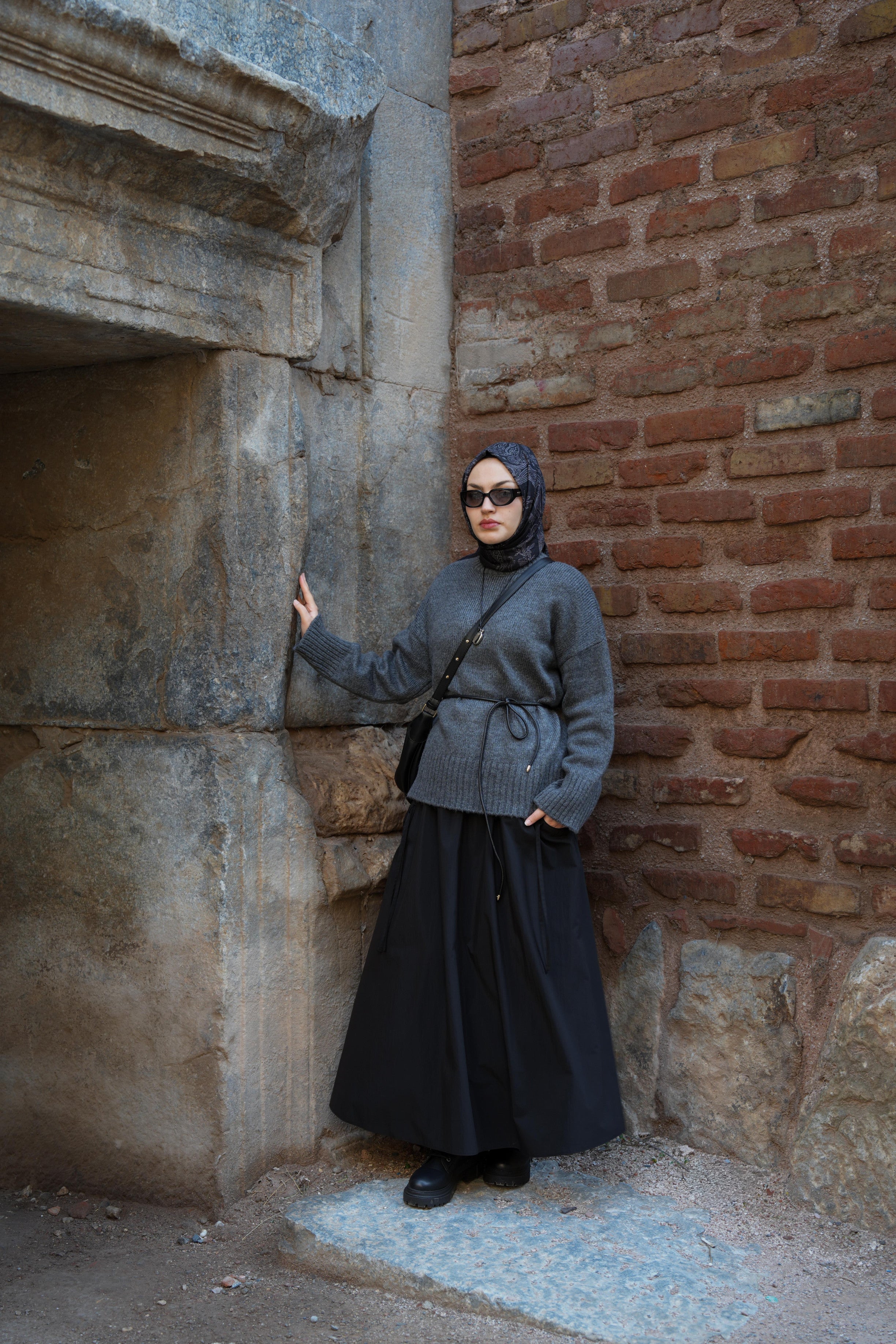 Cep Tünelli Etek SİYAH