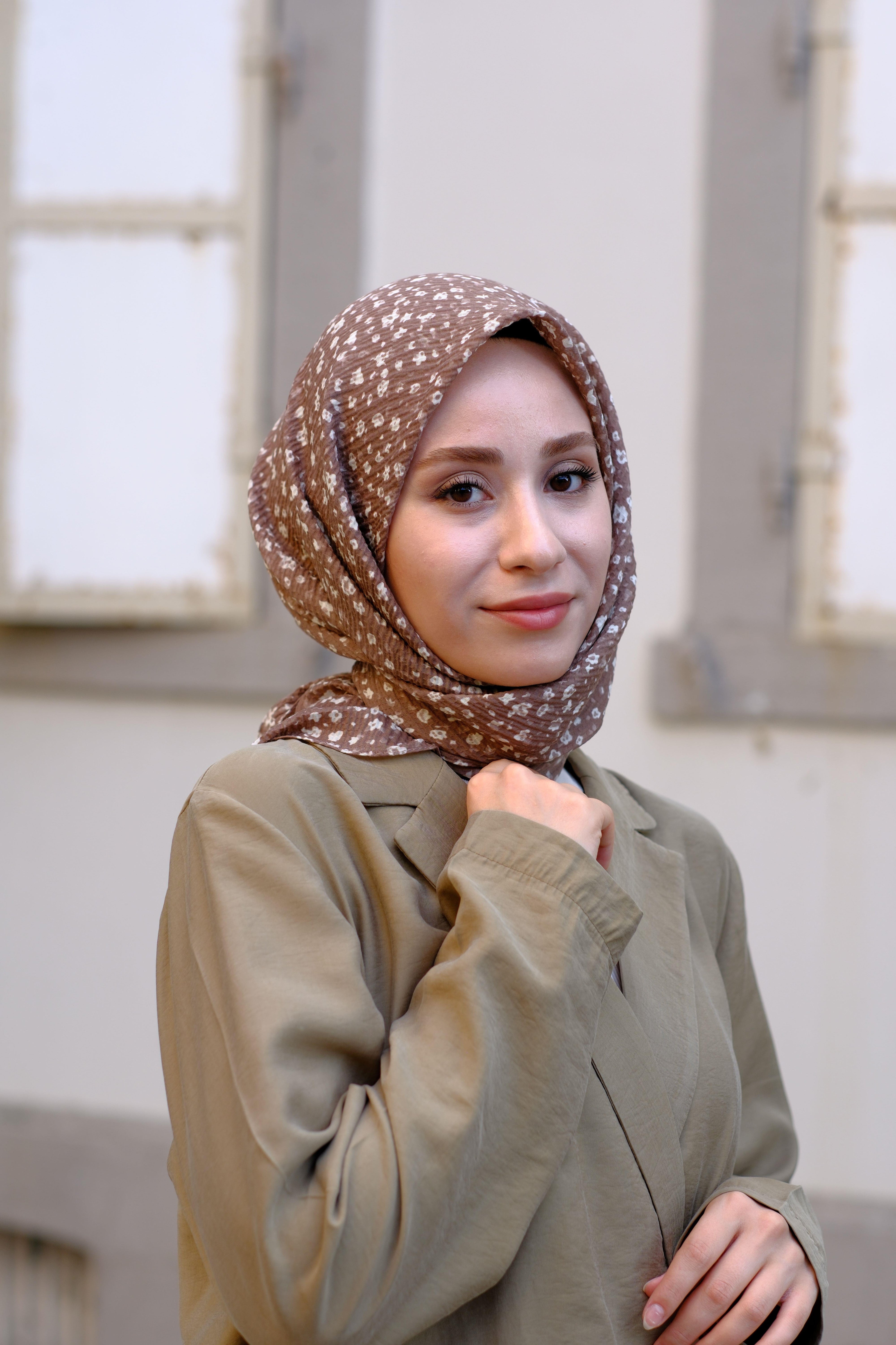 Çiçek Desenli Bürümcük Eşarp KOYU VİZON