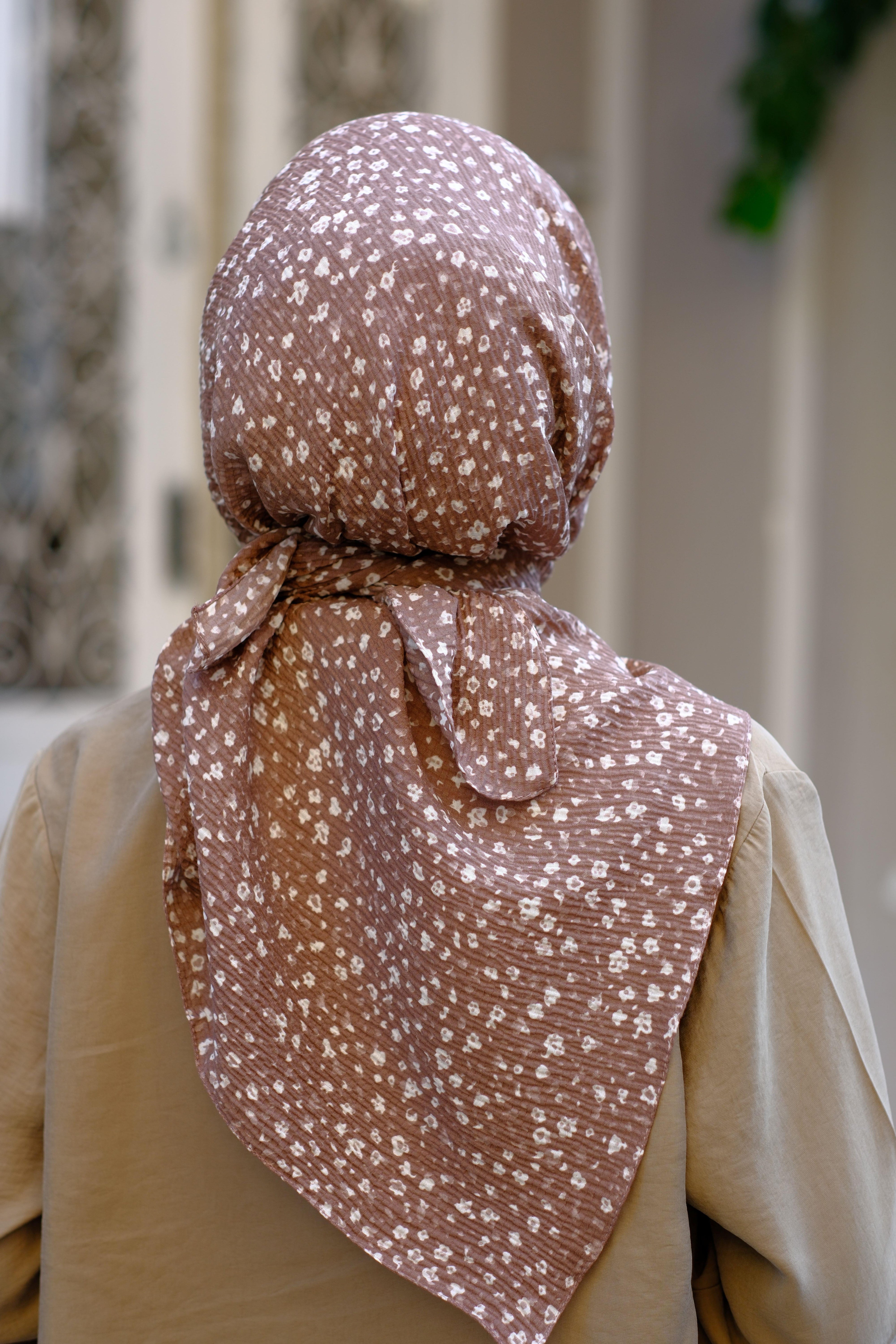 Çiçek Desenli Bürümcük Eşarp KOYU VİZON