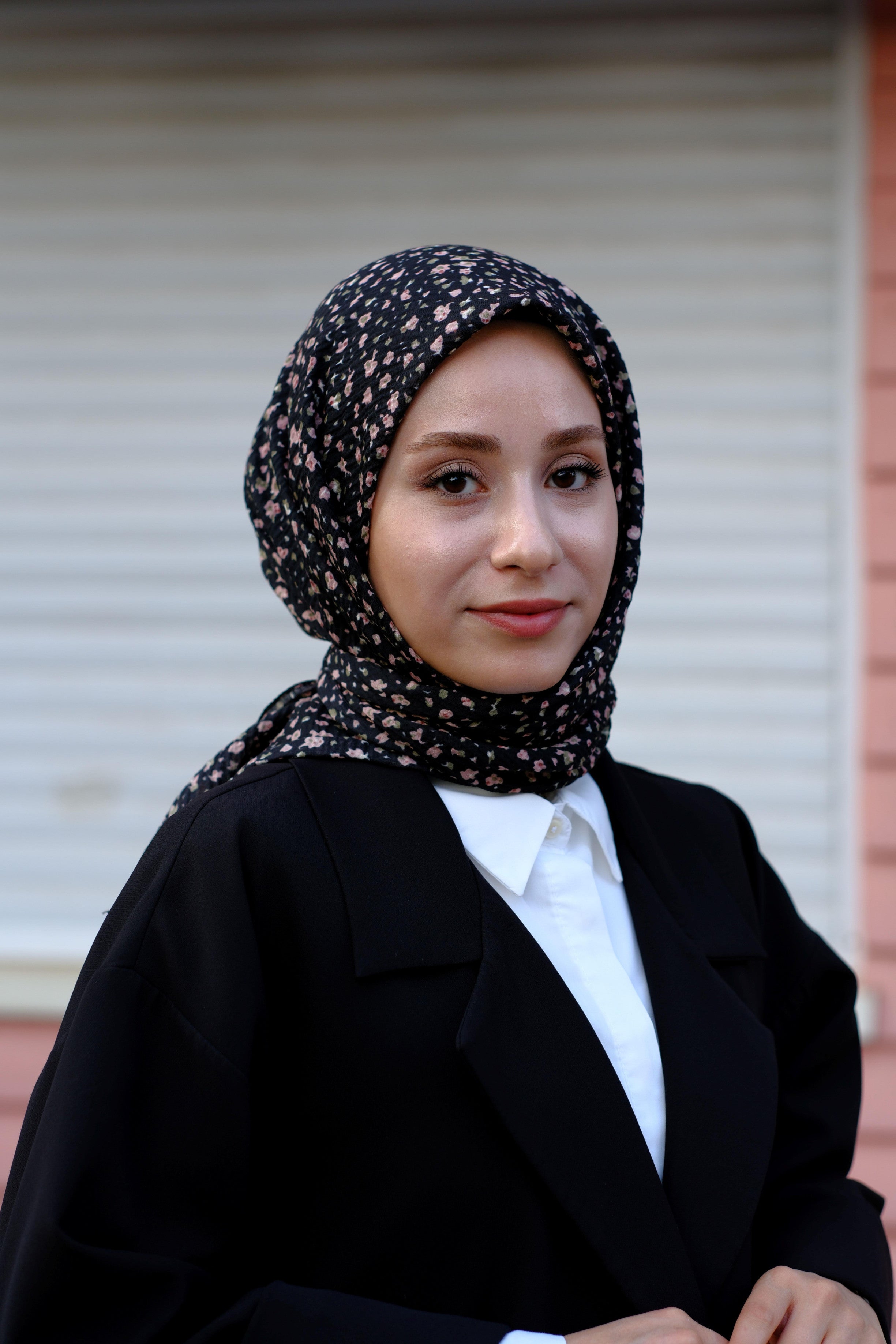 Çiçek Desenli Bürümcük Eşarp SİYAH - PEMBE