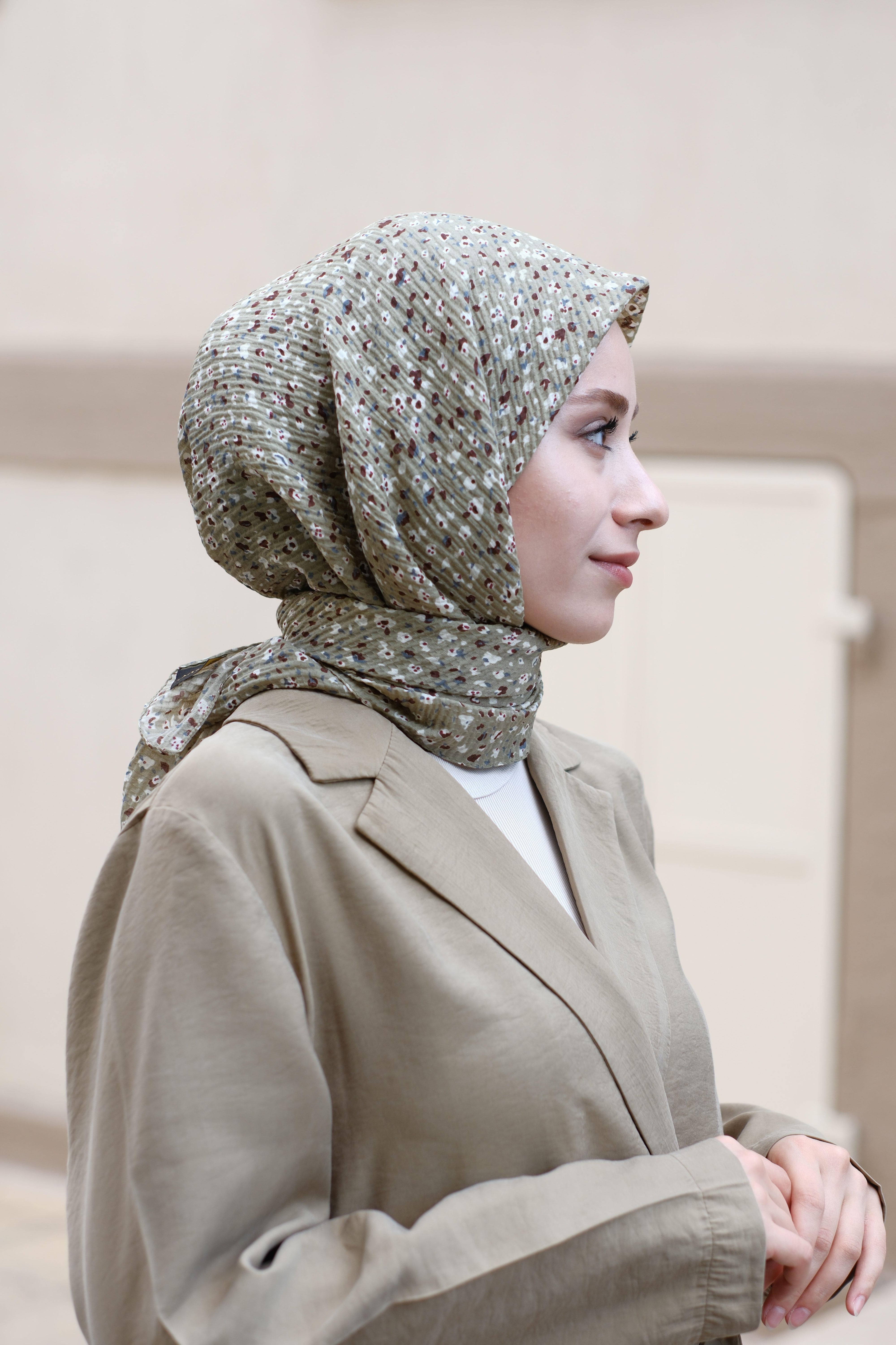 Çiçek Desenli Bürümcük Eşarp YEŞİL