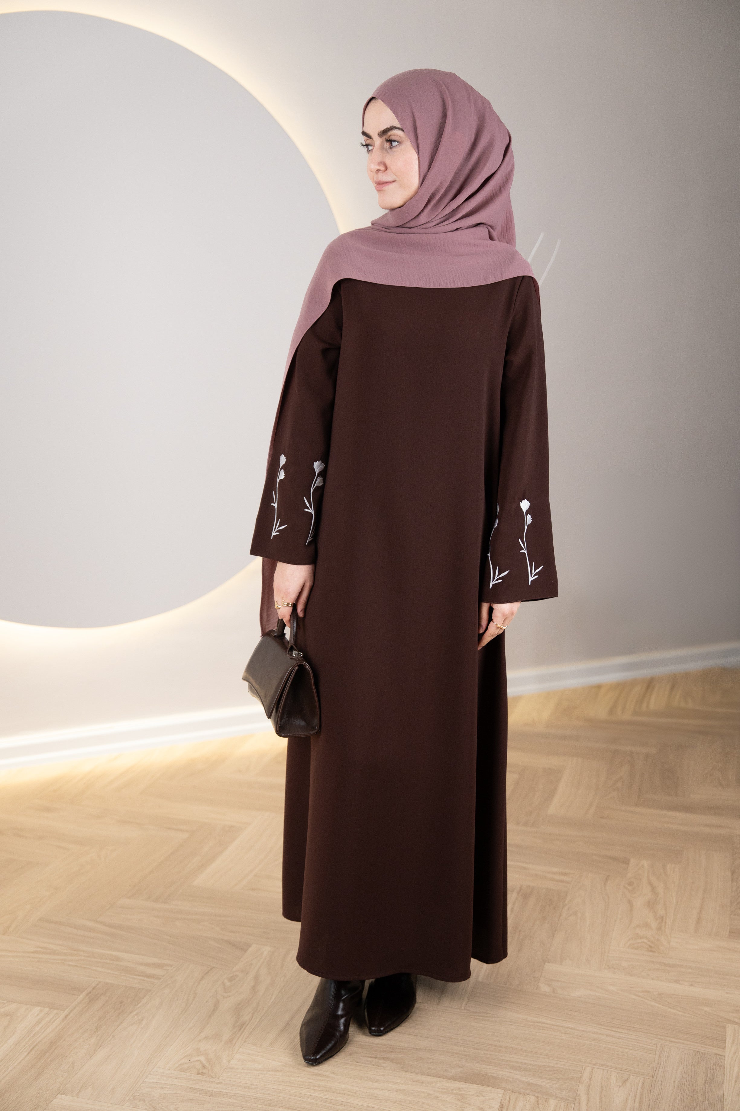 Sare Elbise Acı Kahve