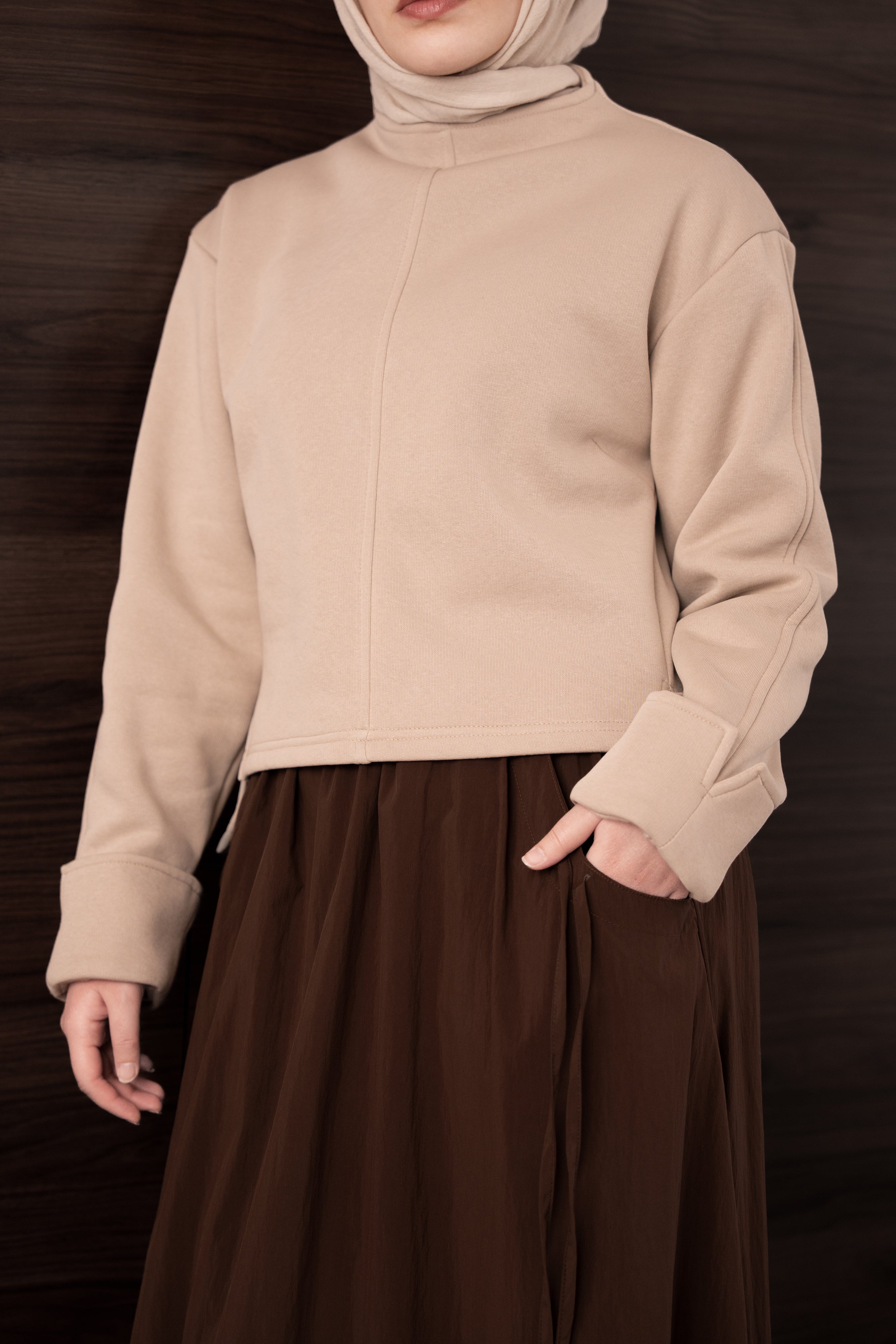 Manşetli Yırtmaç Detaylı Sweatshirt BEJ