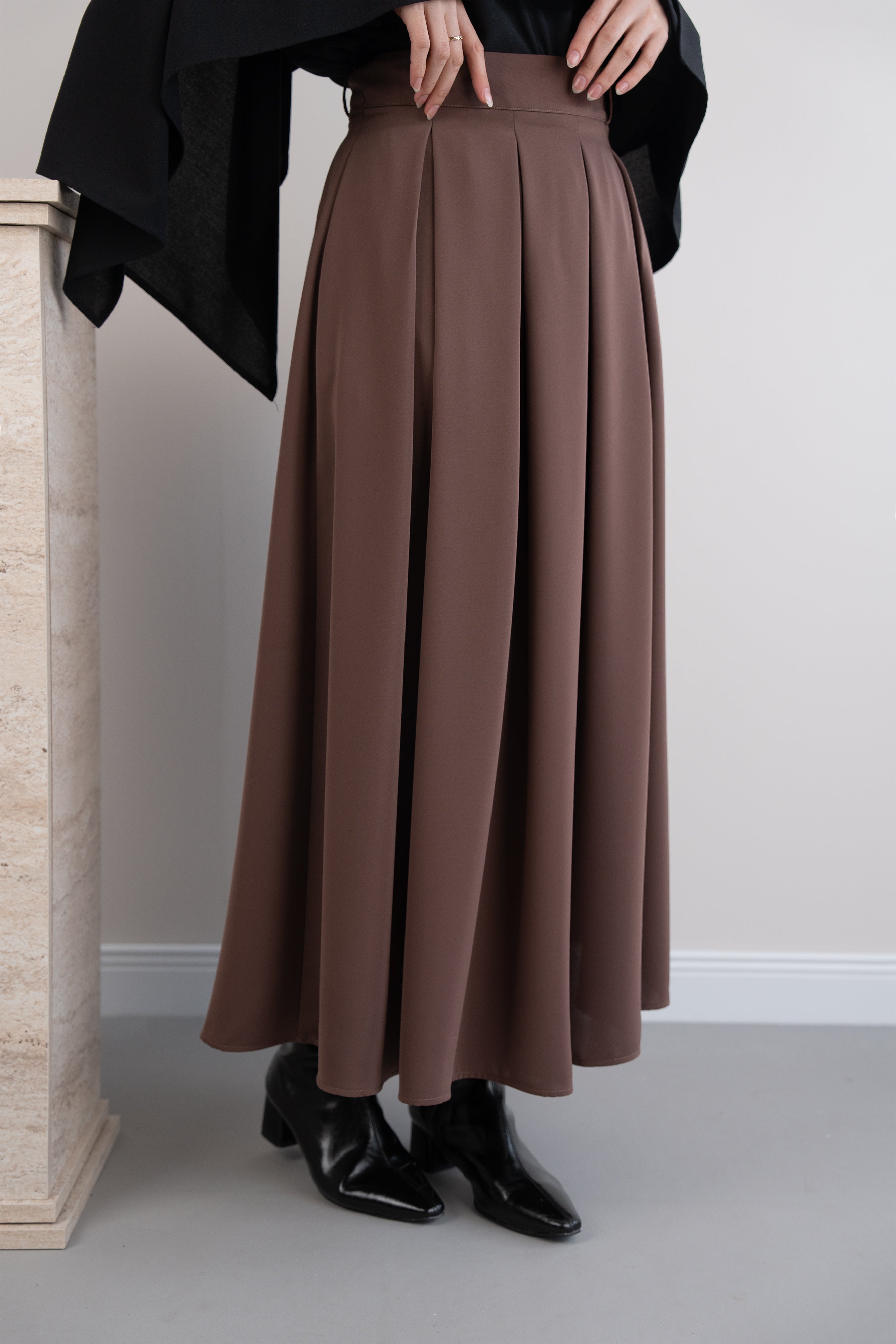 Geniş Pileli Etek Sütlü Kahve