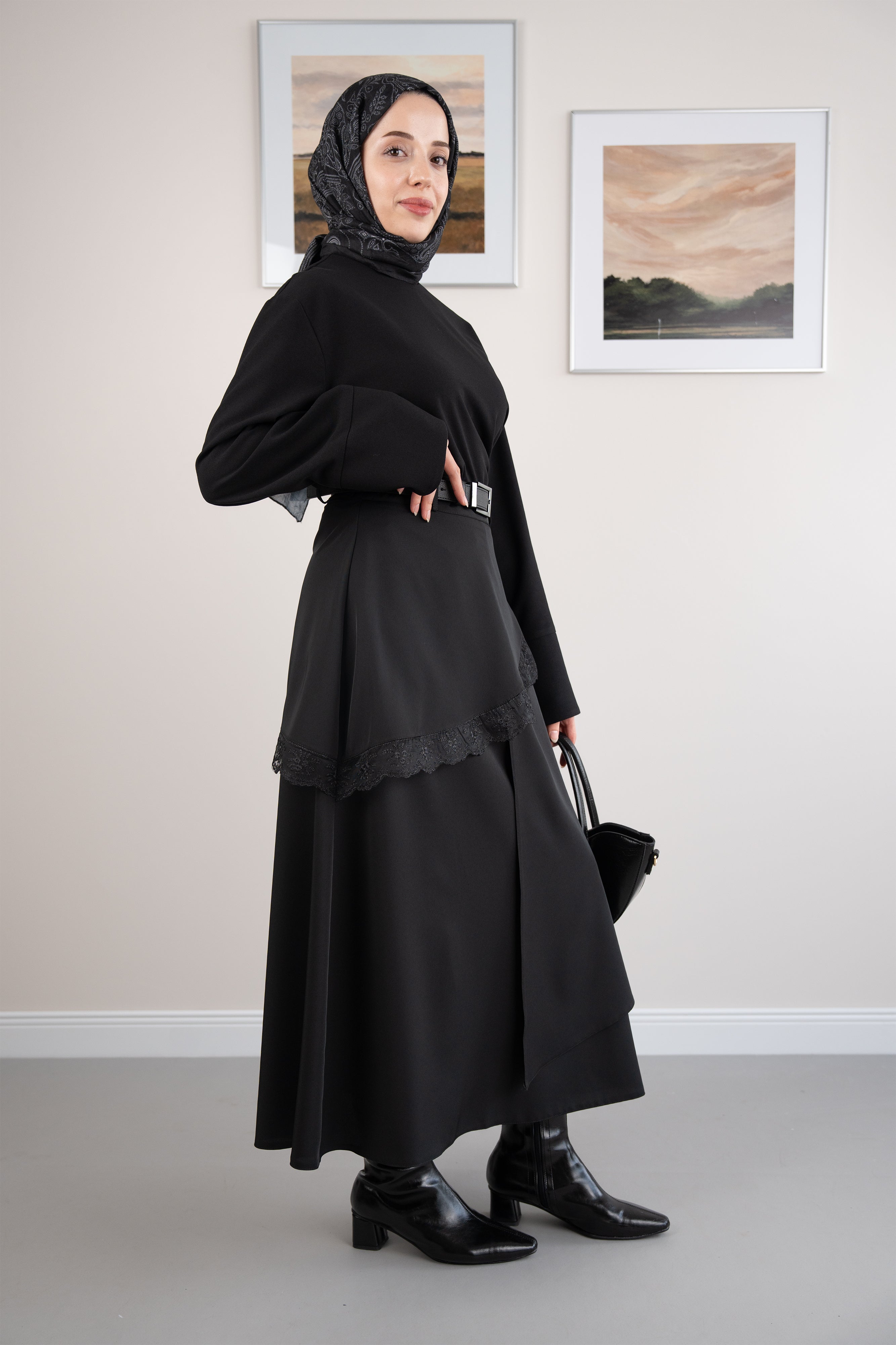 Asimetrik Dantel Detaylı Etek SİYAH