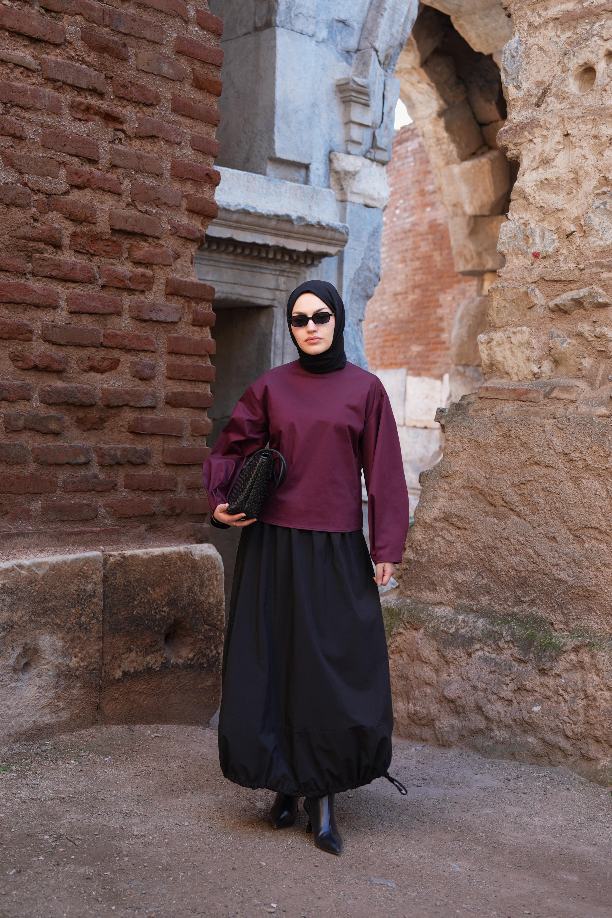 Etek Ucu Tünelli Etek Siyah