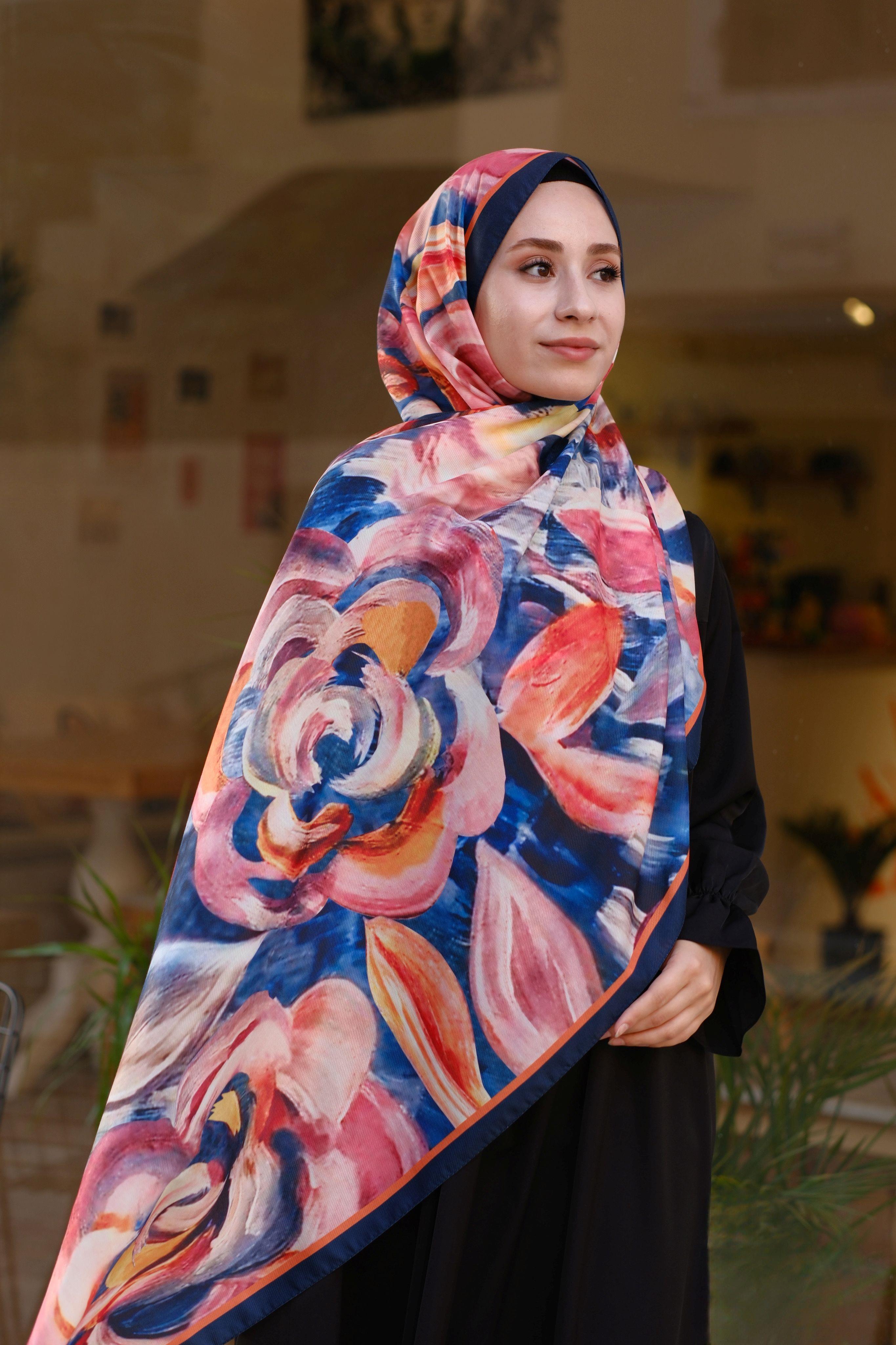 Gül Desenli Şal LACİVERT