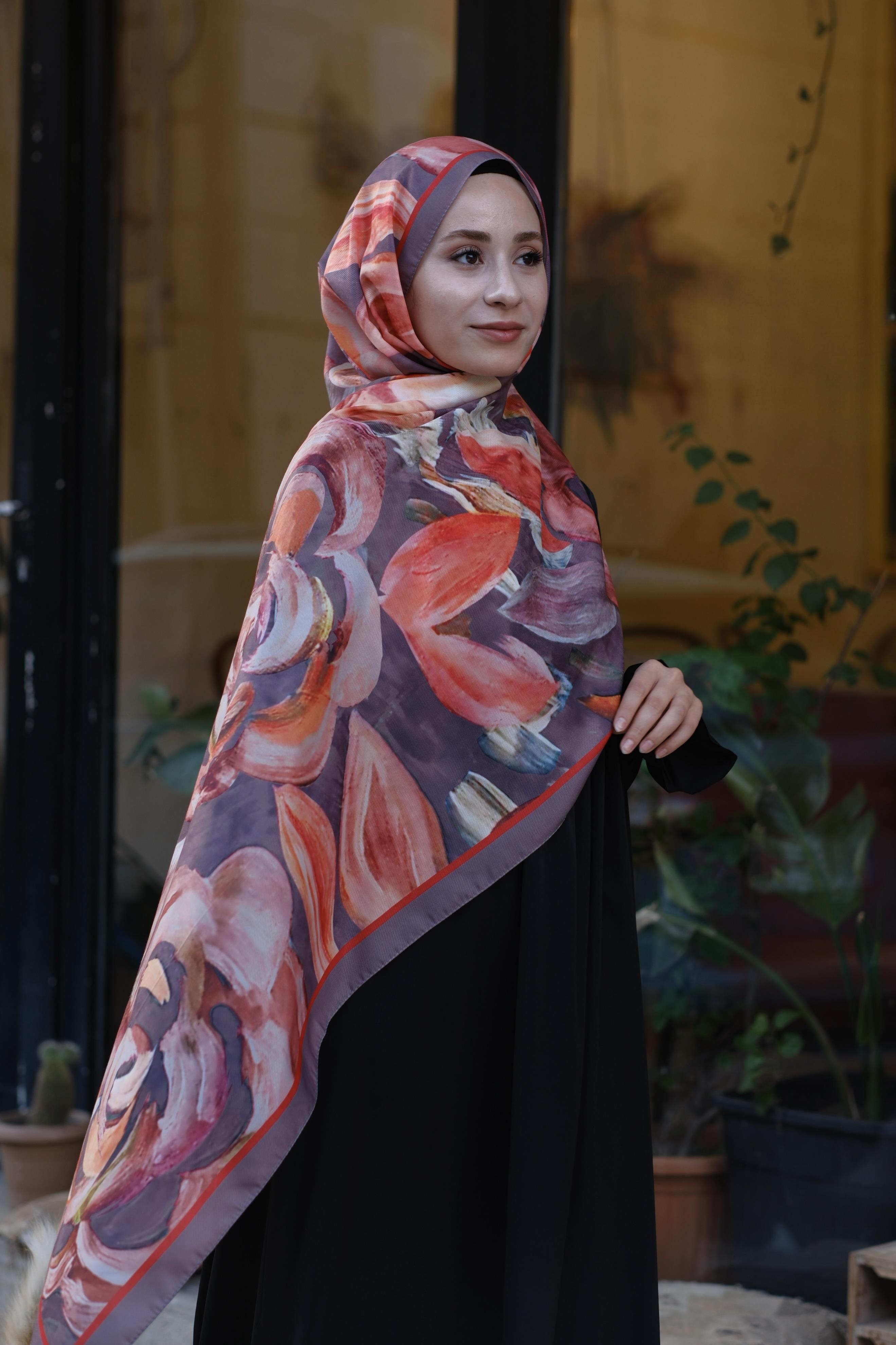 Gül Desenli Şal VİZON