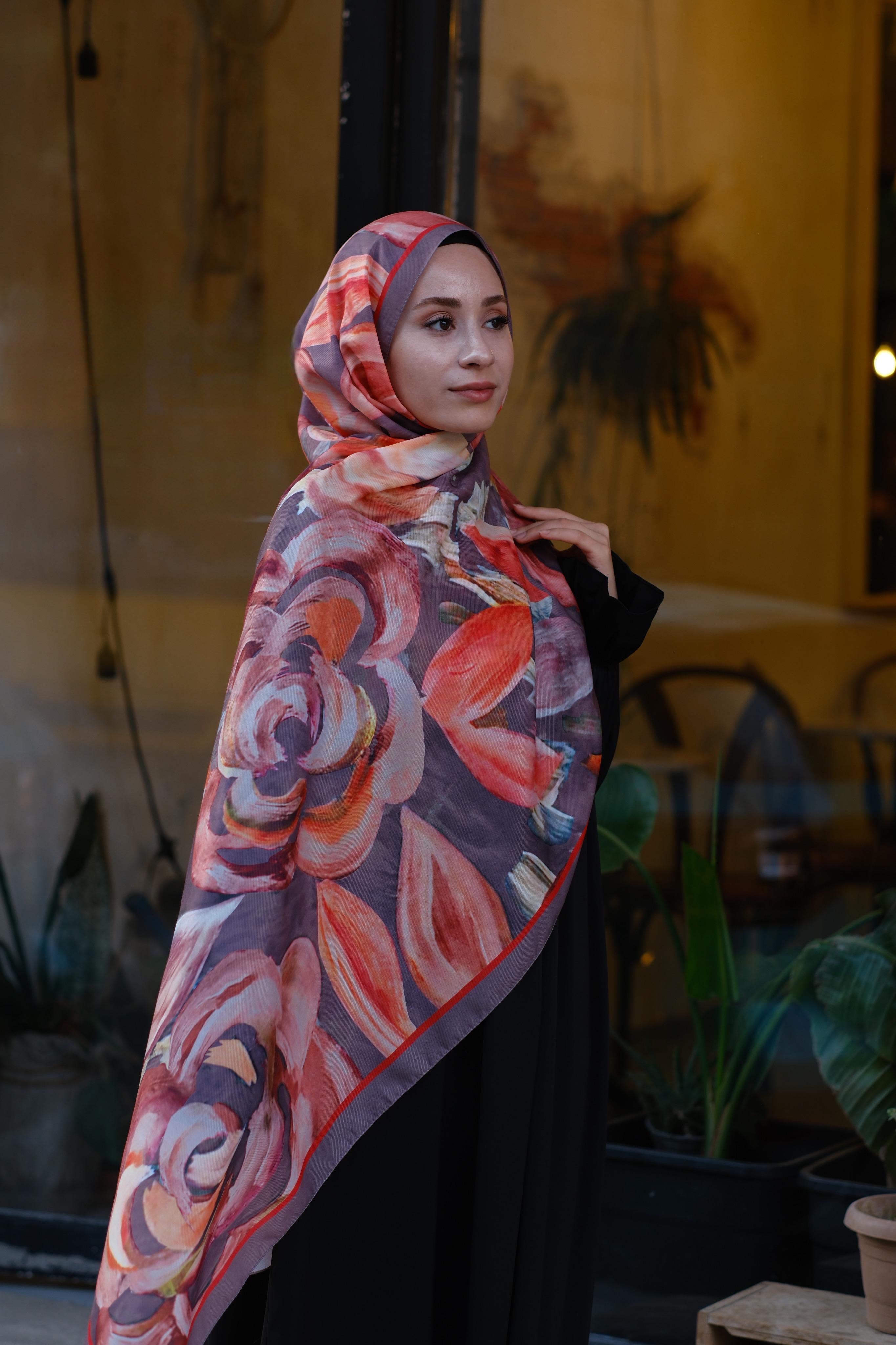 Gül Desenli Şal VİZON