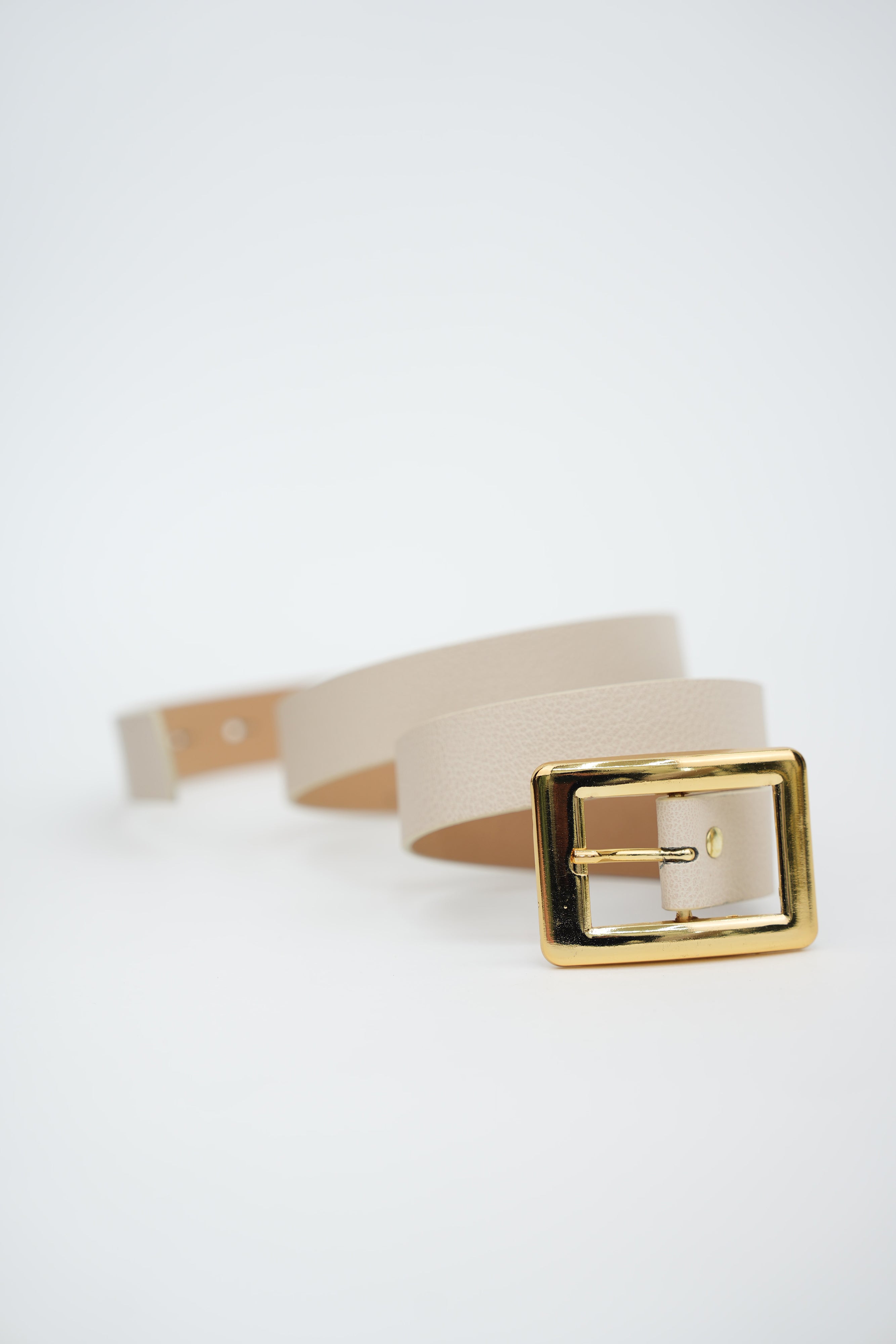 Kare Tasarım Tokalı Kemer KREM