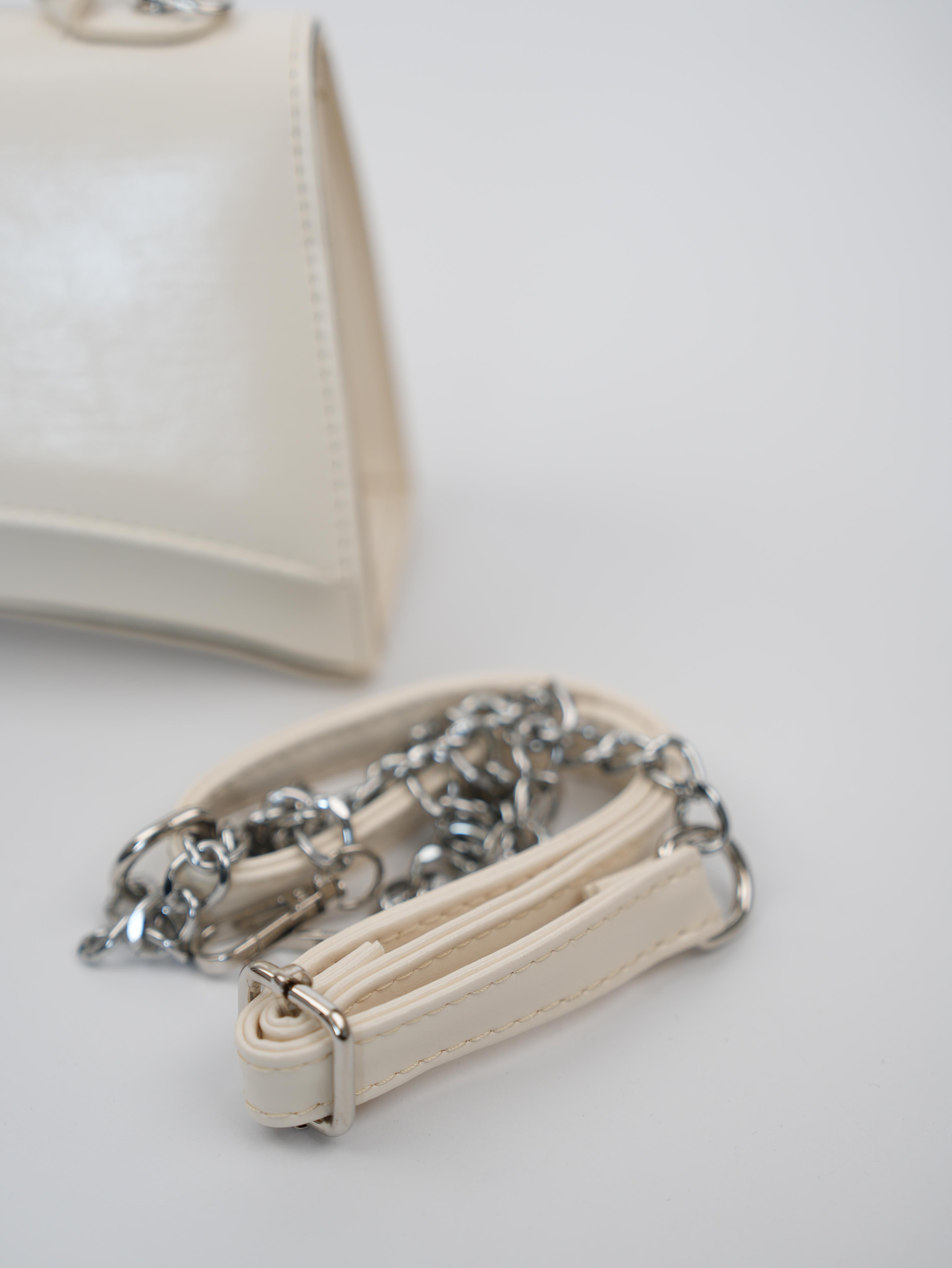 Oval Kavisli Çanta Krem