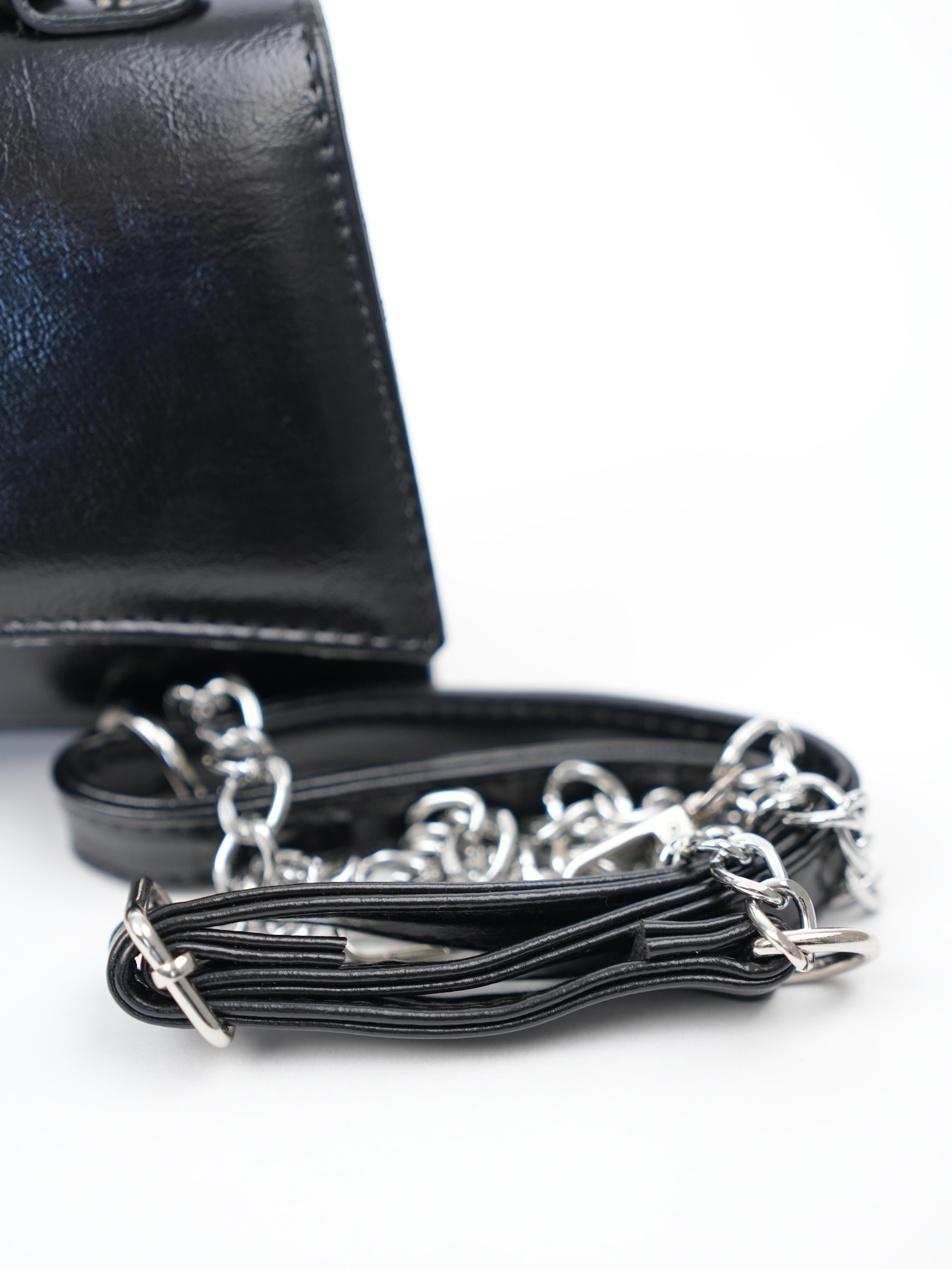 Oval Kavisli Çanta Siyah