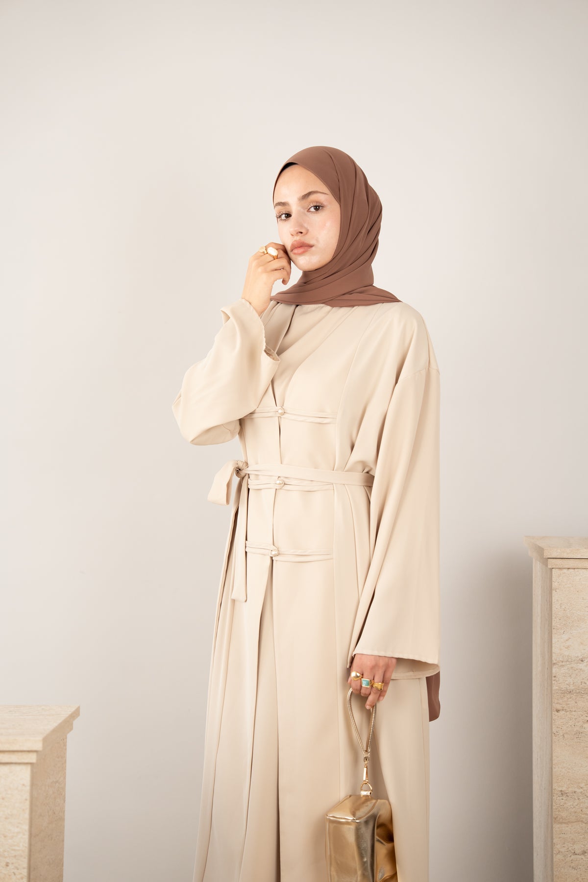 Şerit Düğmeli Abaya KREM