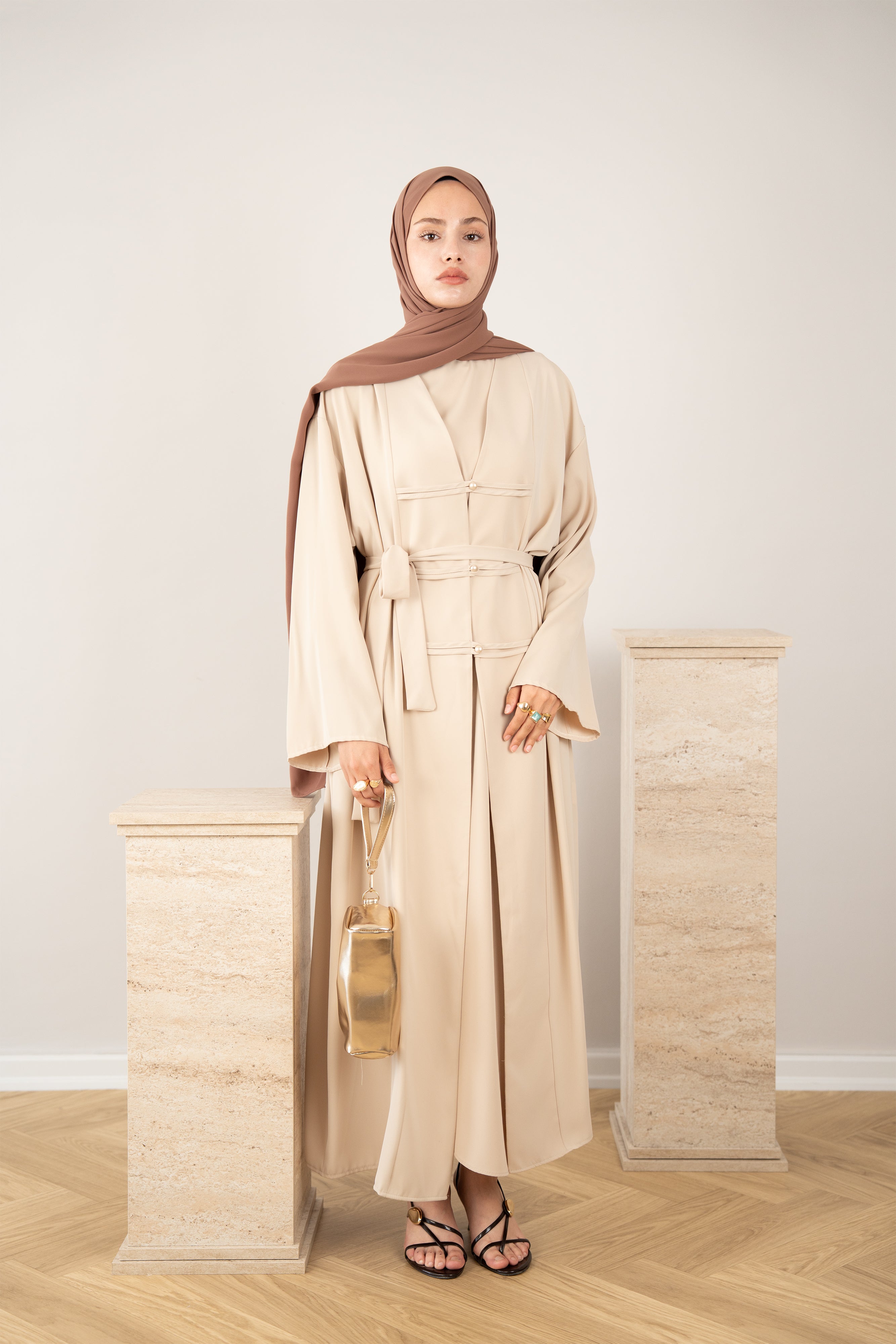 Şerit Düğmeli Abaya KREM