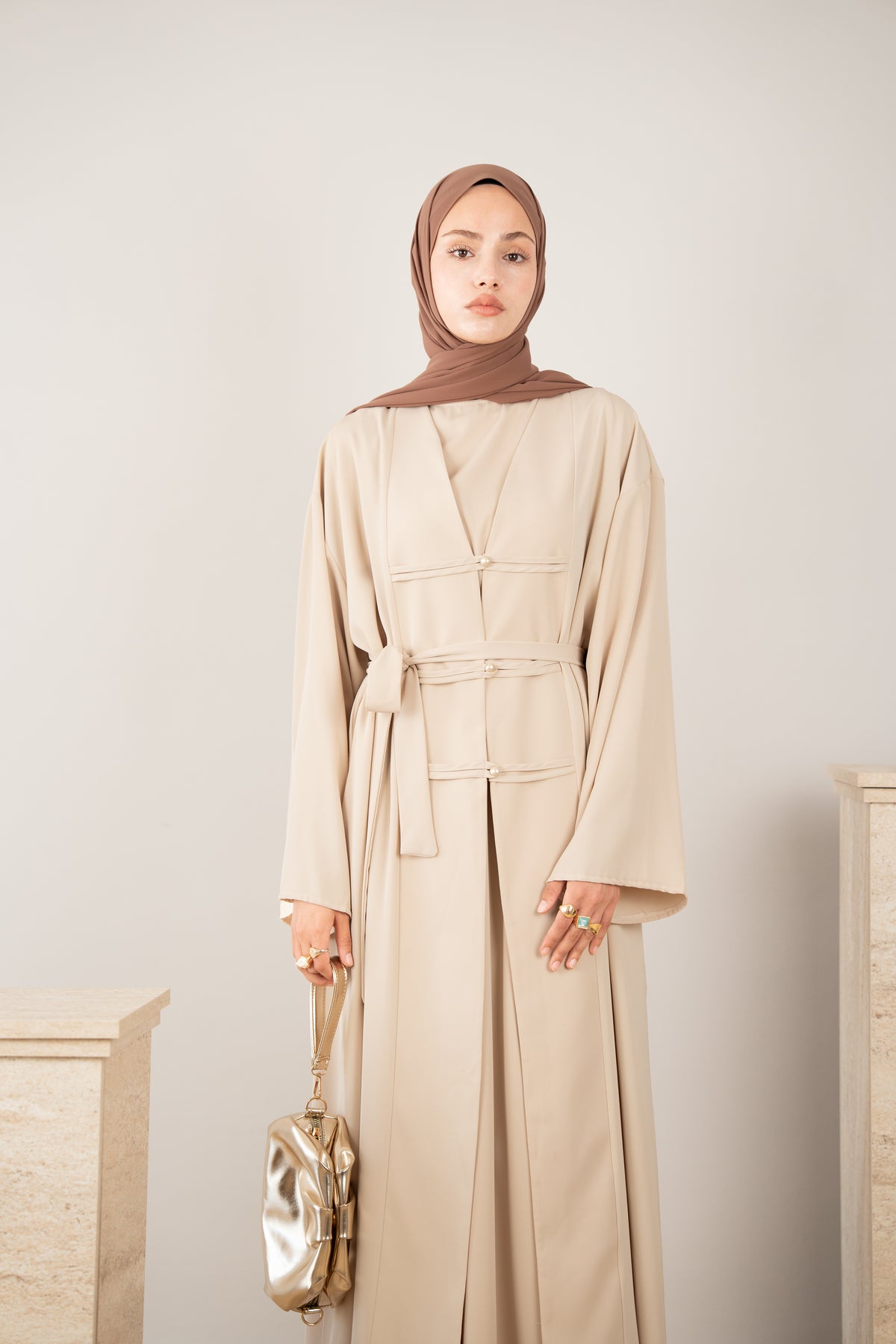 Şerit Düğmeli Abaya KREM