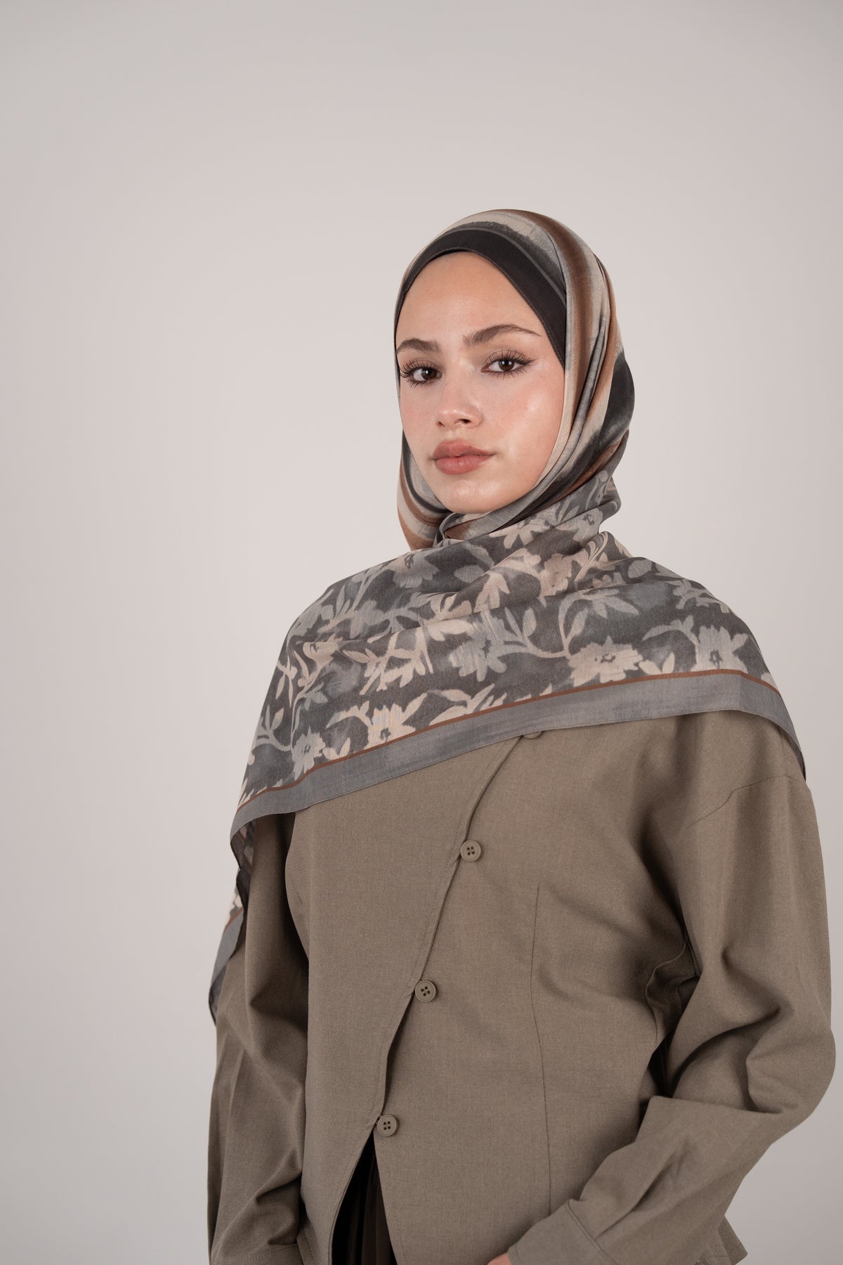 Floral Line Çift Taraflı Şal ANTRASİT