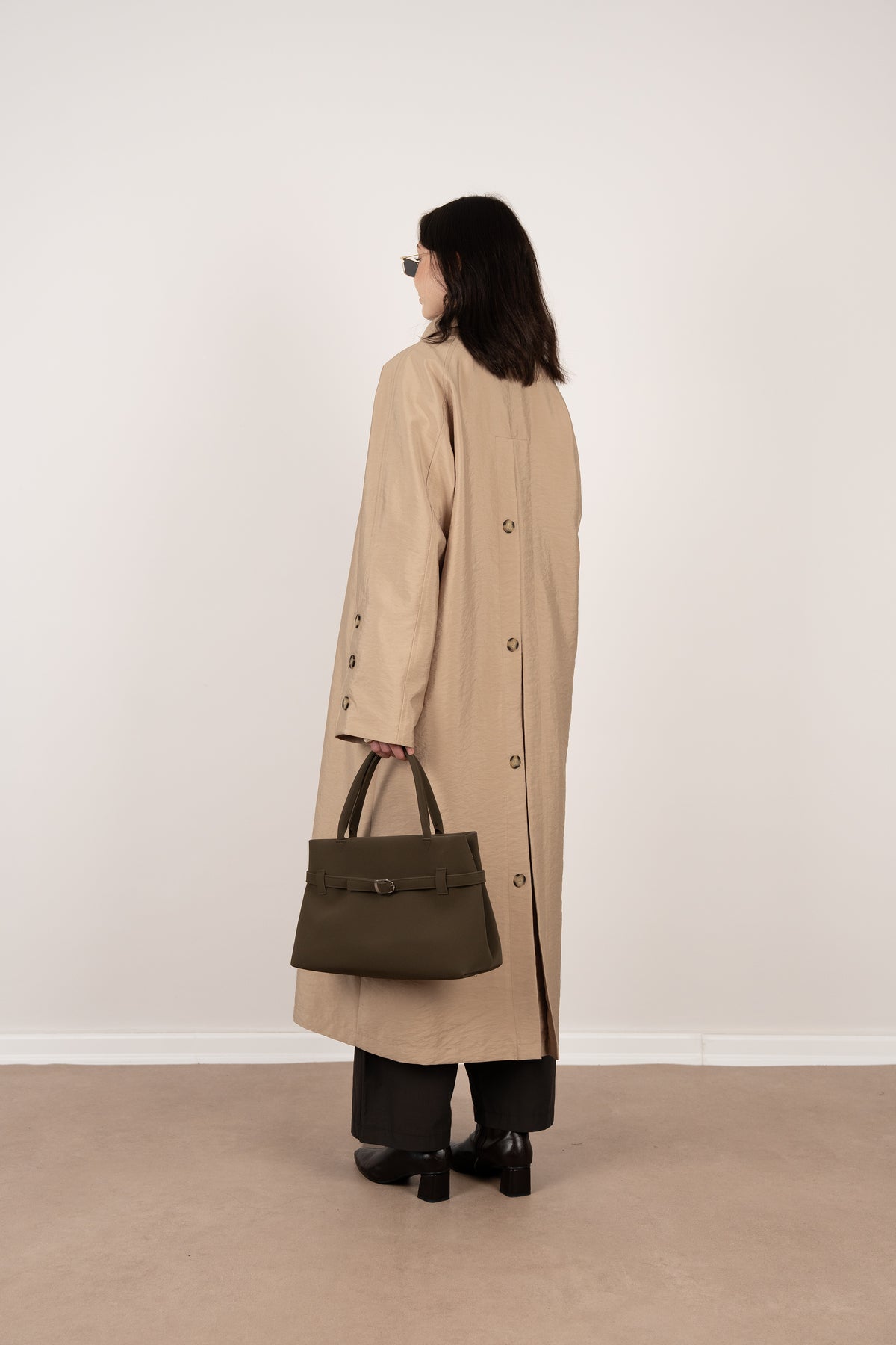 Düğme Detaylı Oversize Trençkot Bej