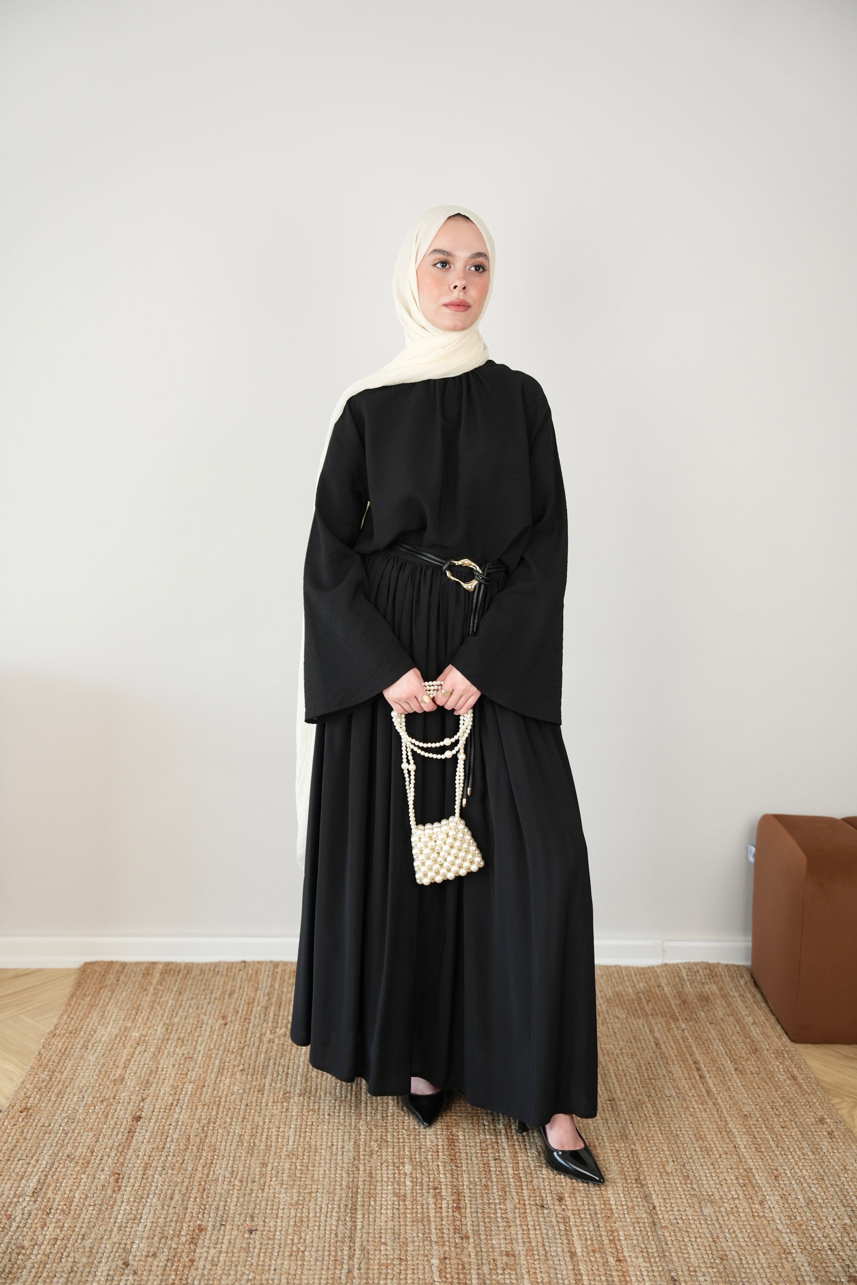 Helen Hakim Yaka Dökümlü Bluz SİYAH