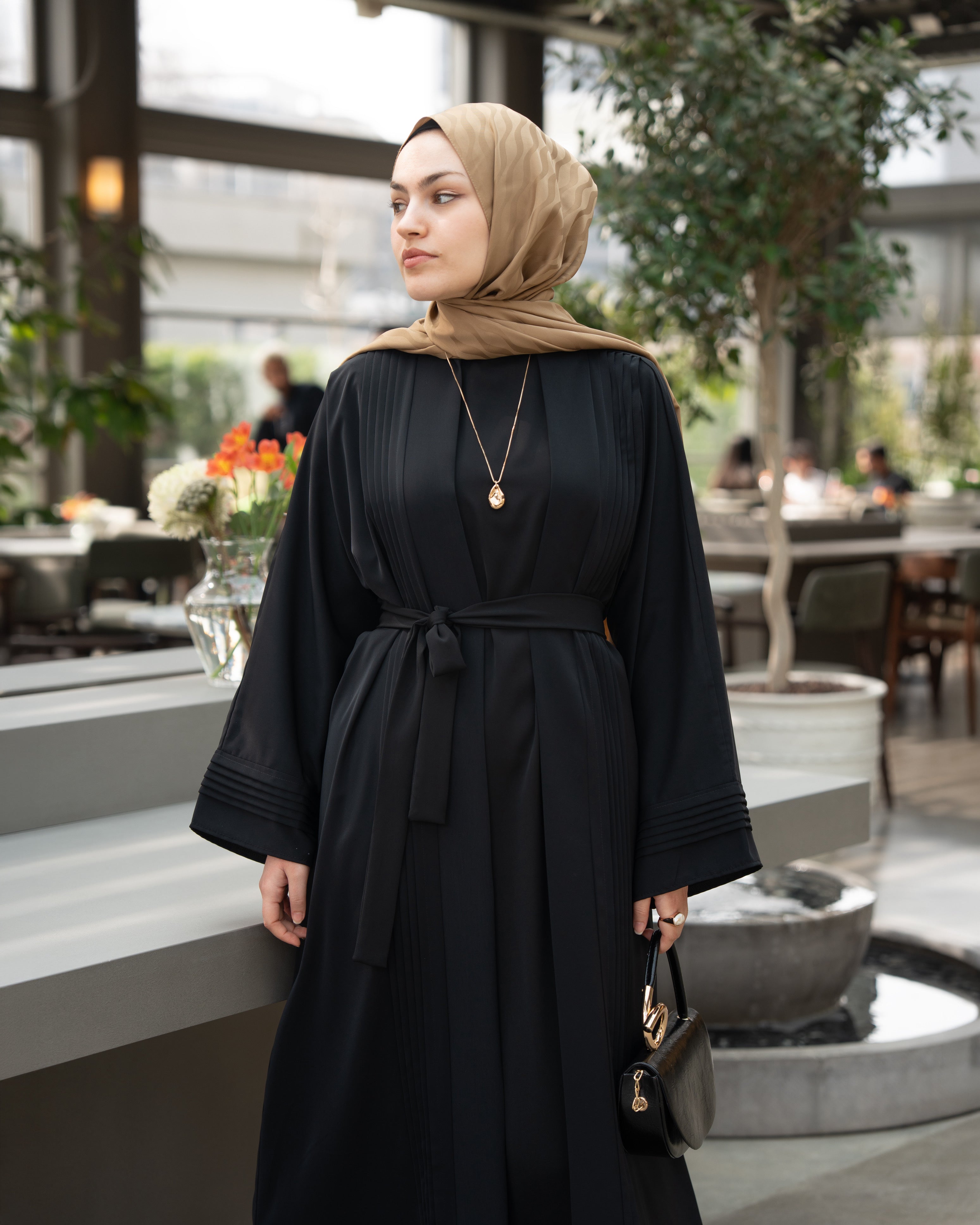 Nervürlü Abaya SİYAH