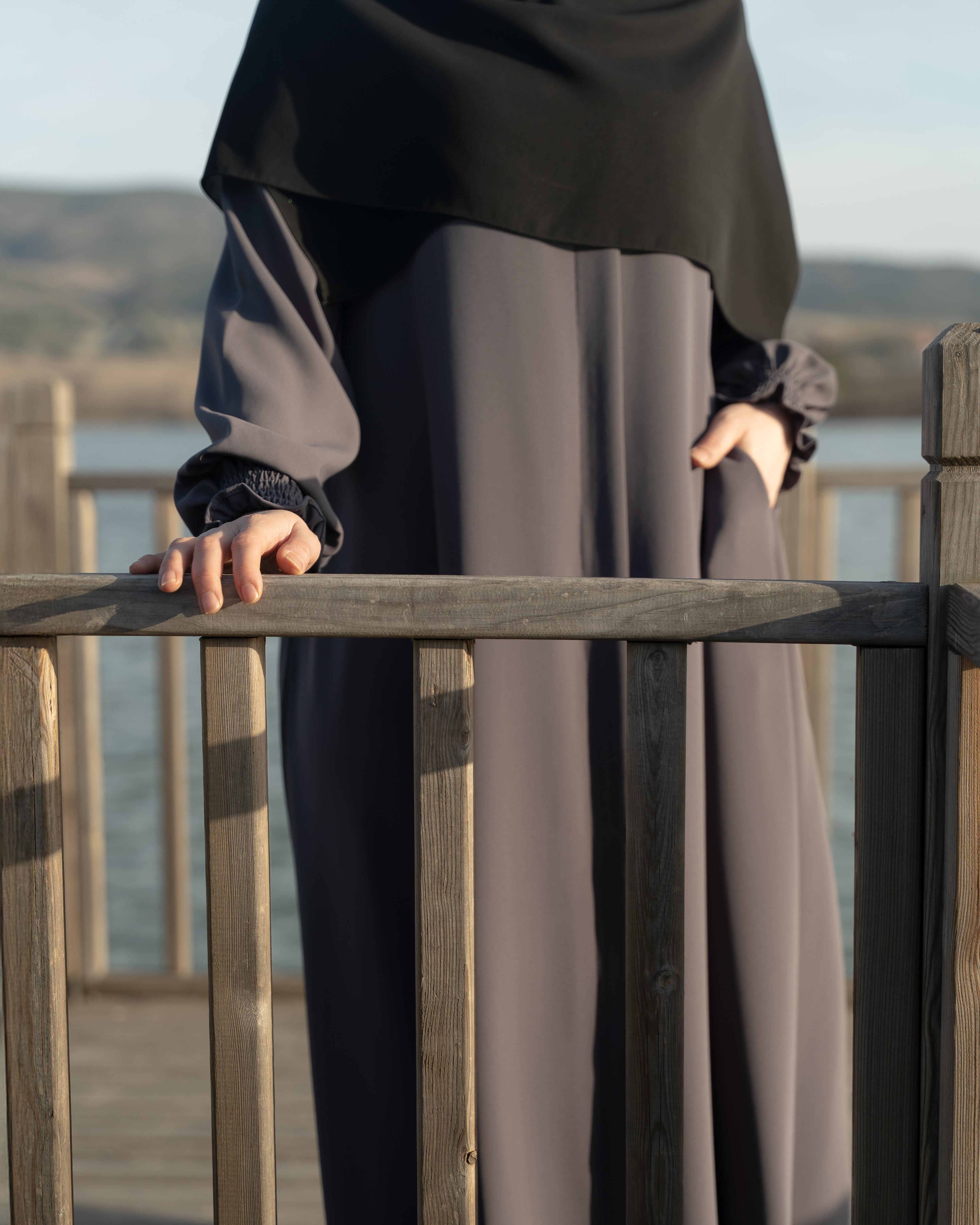 Aynil Kloş Ferace Füme