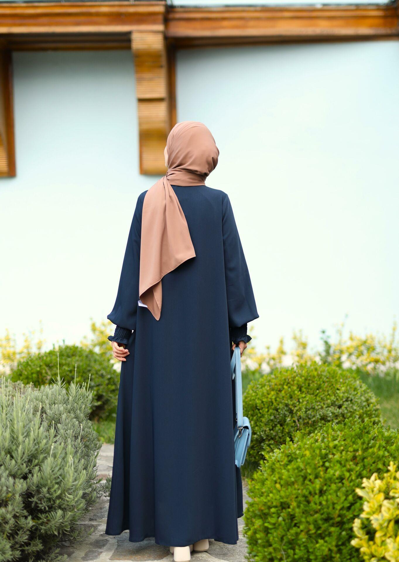 Aynil Kloş Ferace Lacivert