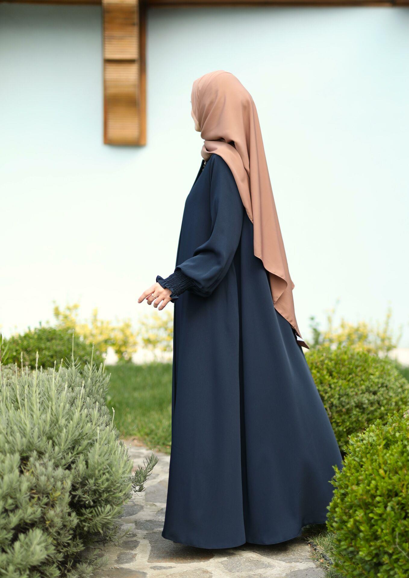 Aynil Kloş Ferace Lacivert