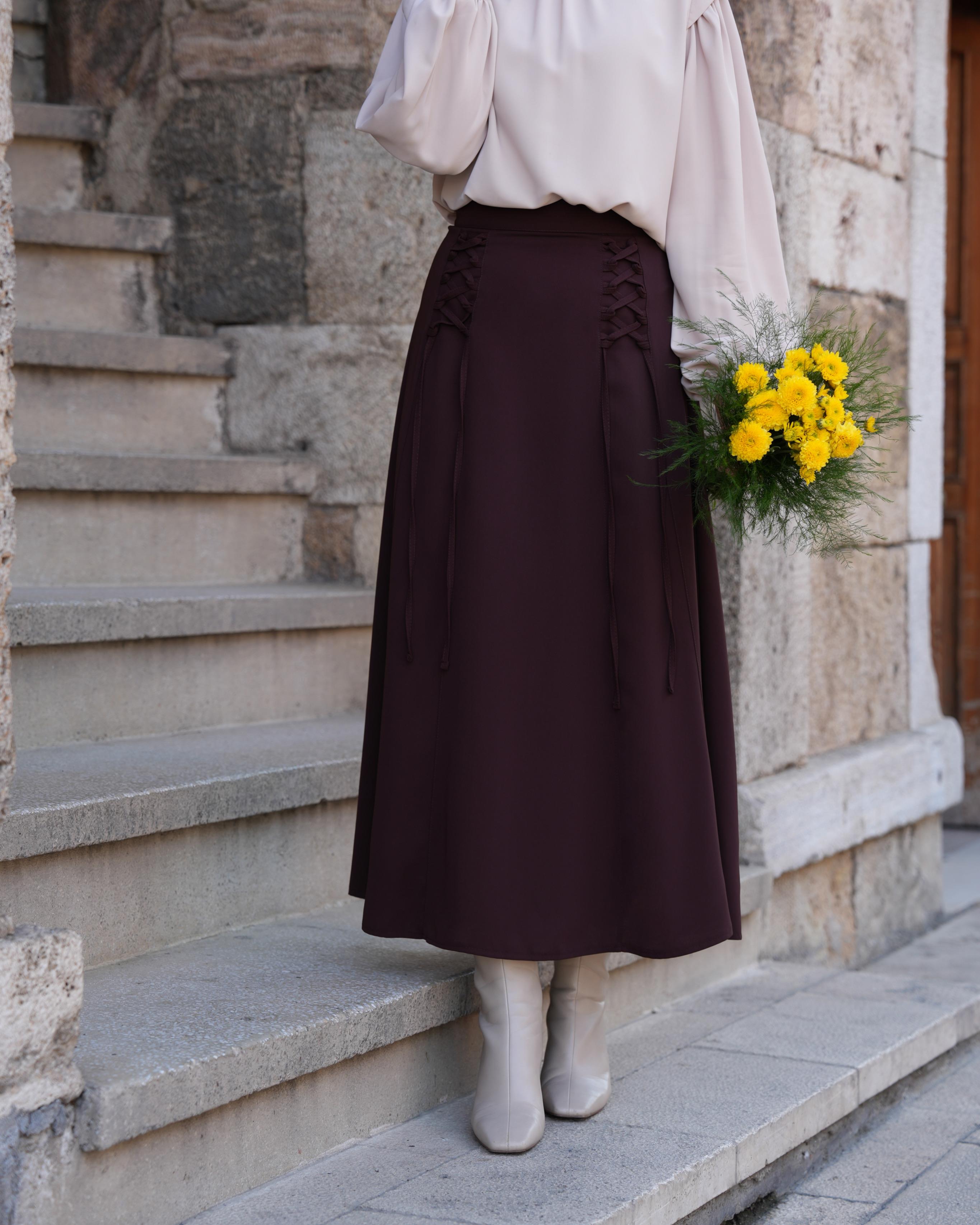 Bağcıklı Etek Kahverengi