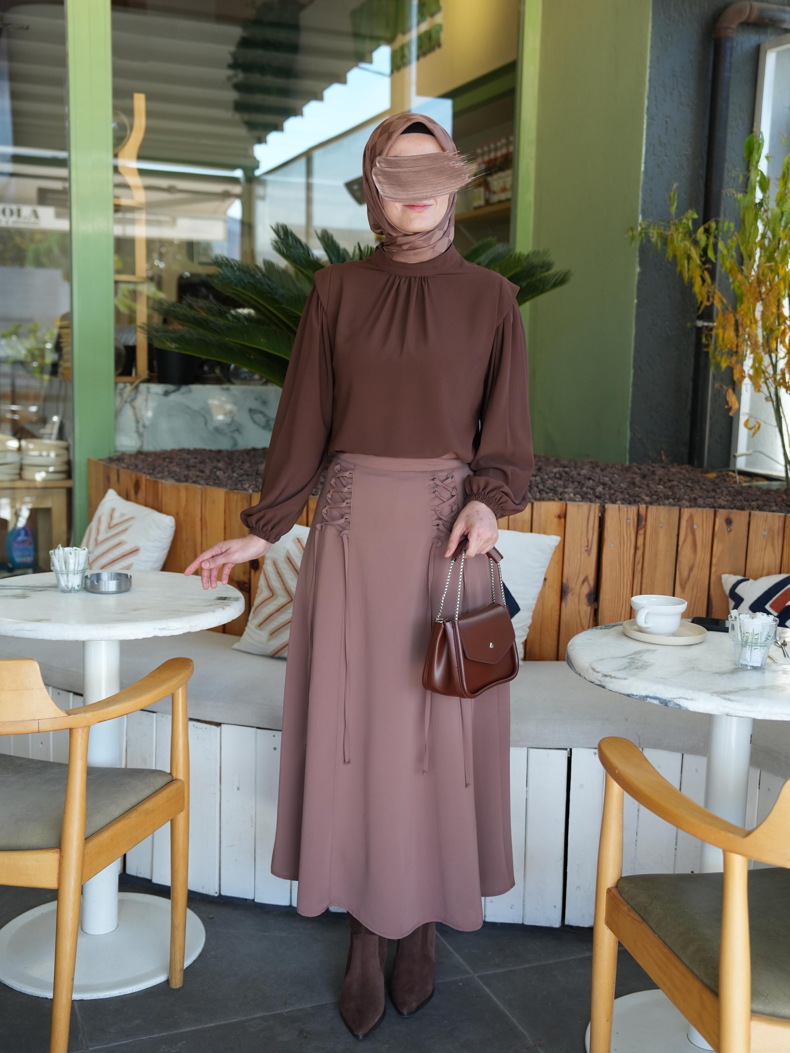 Bağcıklı Etek Sütlü Kahve