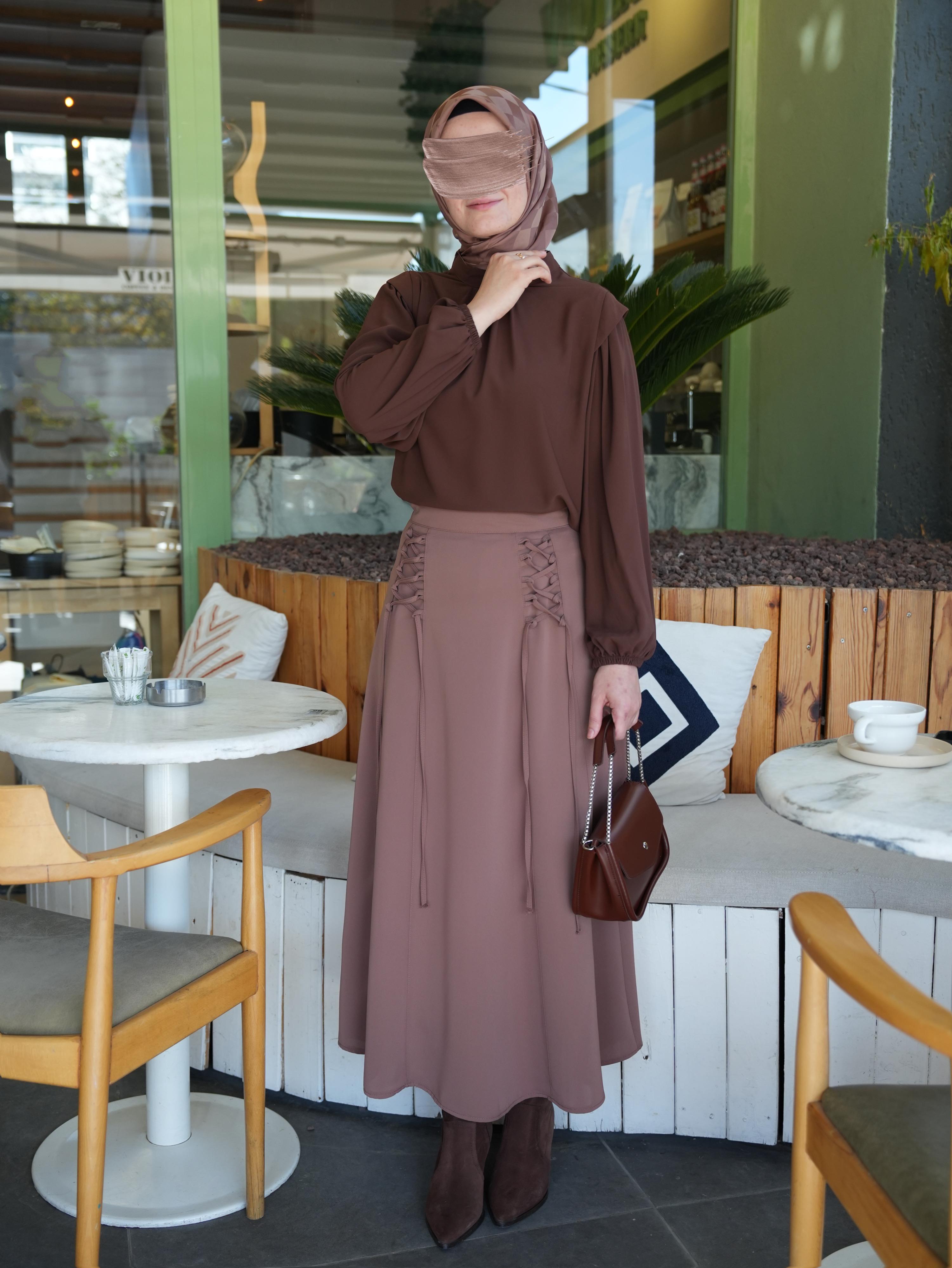 Bağcıklı Etek Sütlü Kahve