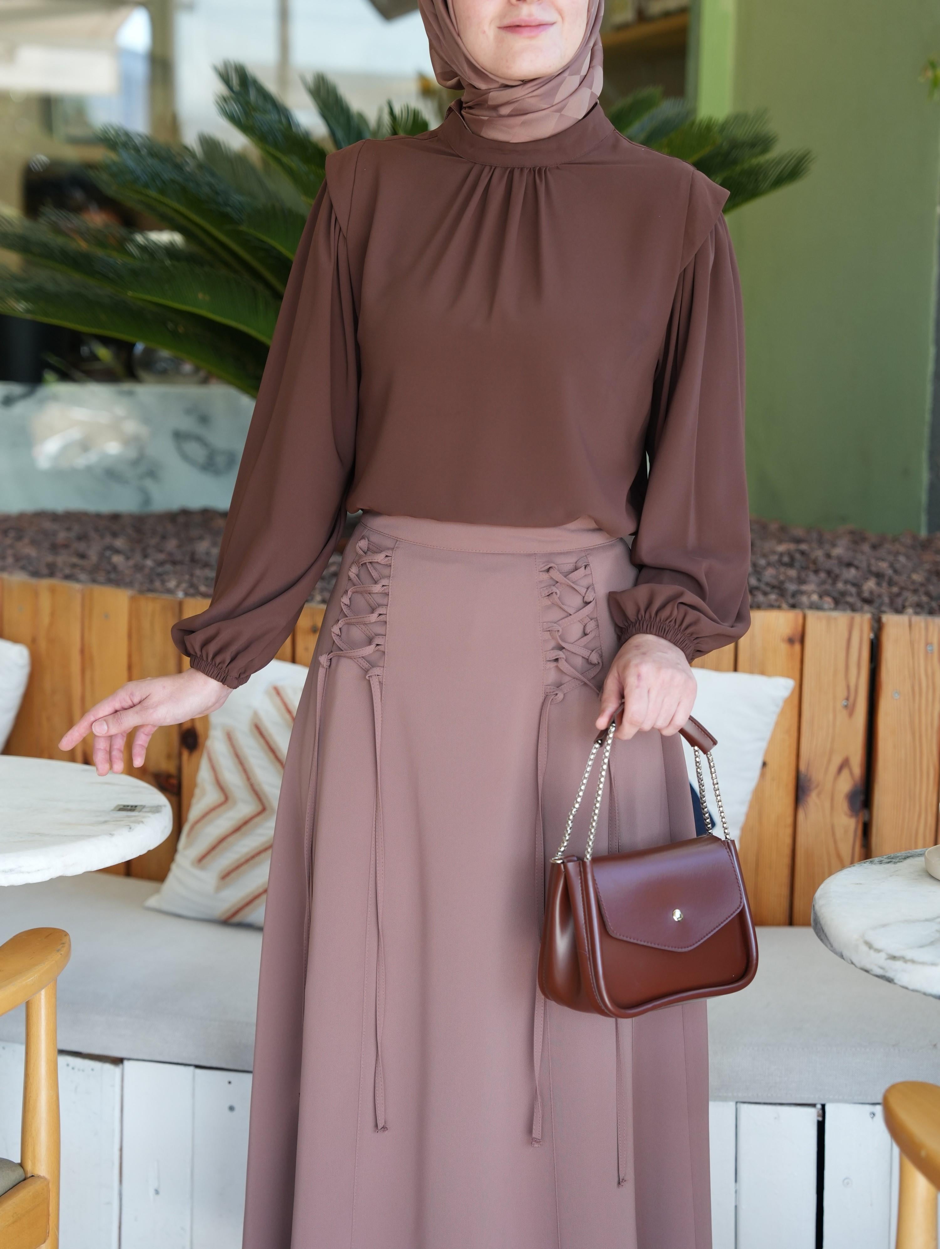 Bağcıklı Etek Sütlü Kahve