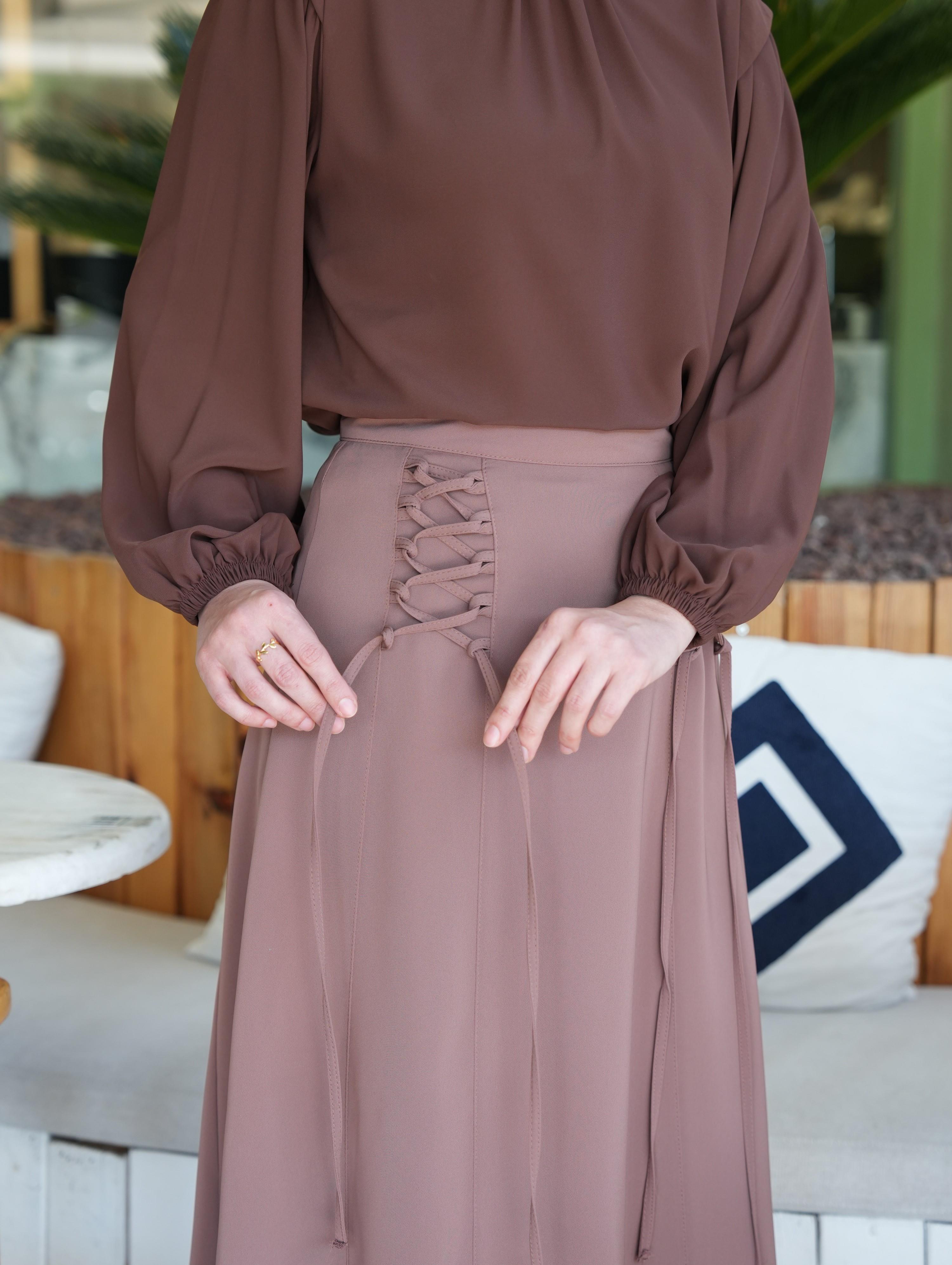 Bağcıklı Etek Sütlü Kahve