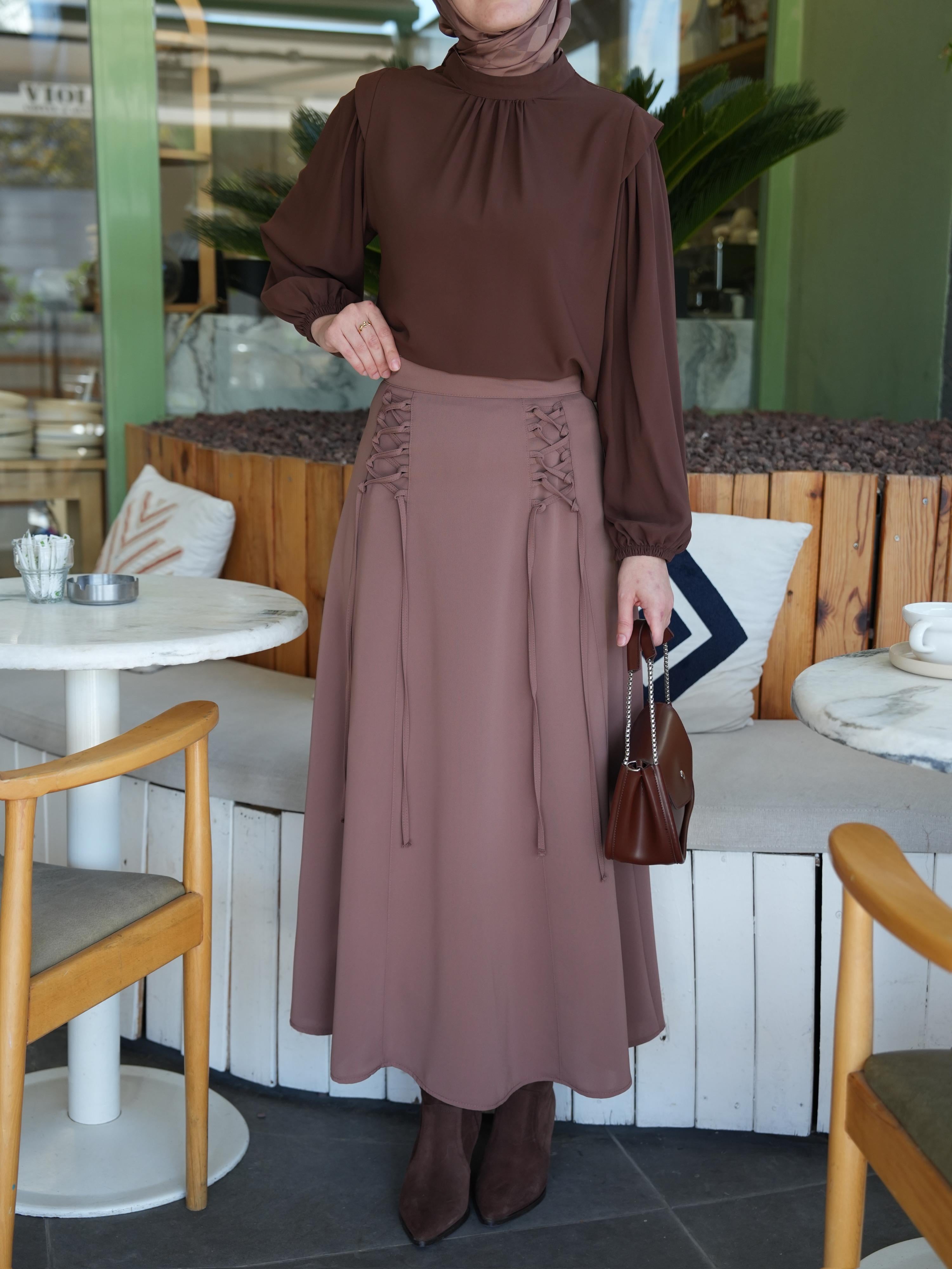 Bağcıklı Etek Sütlü Kahve