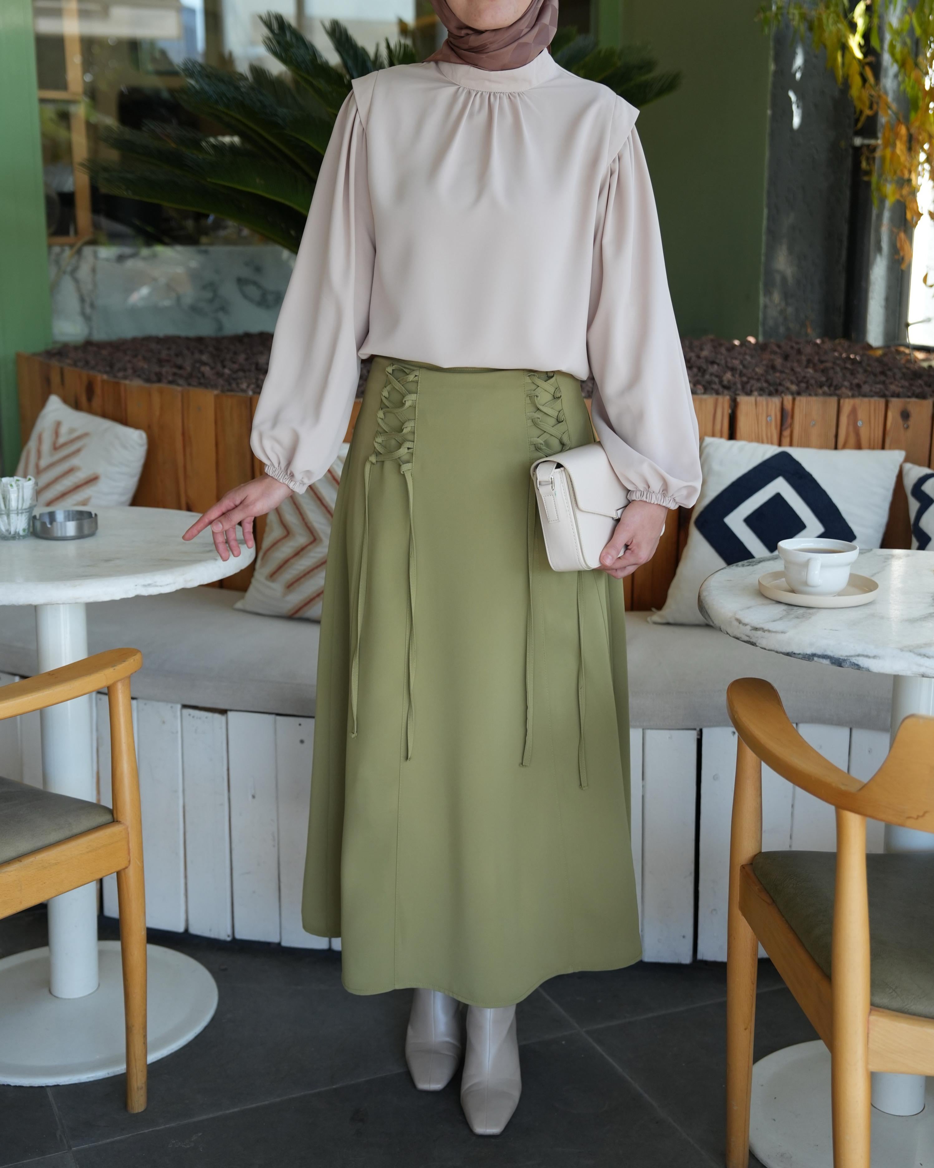 Bağcıklı Etek Yağ Yeşili