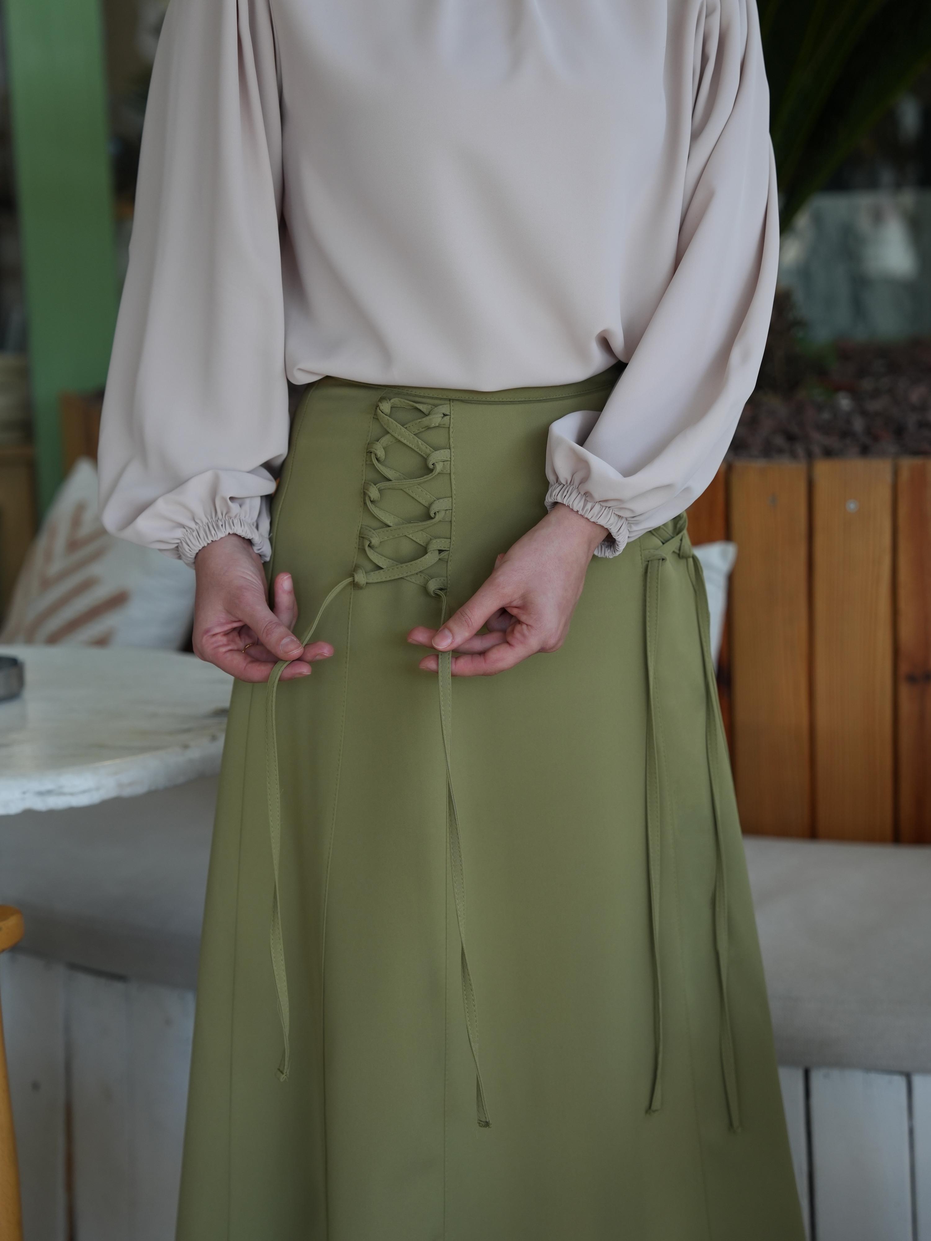 Bağcıklı Etek Yağ Yeşili