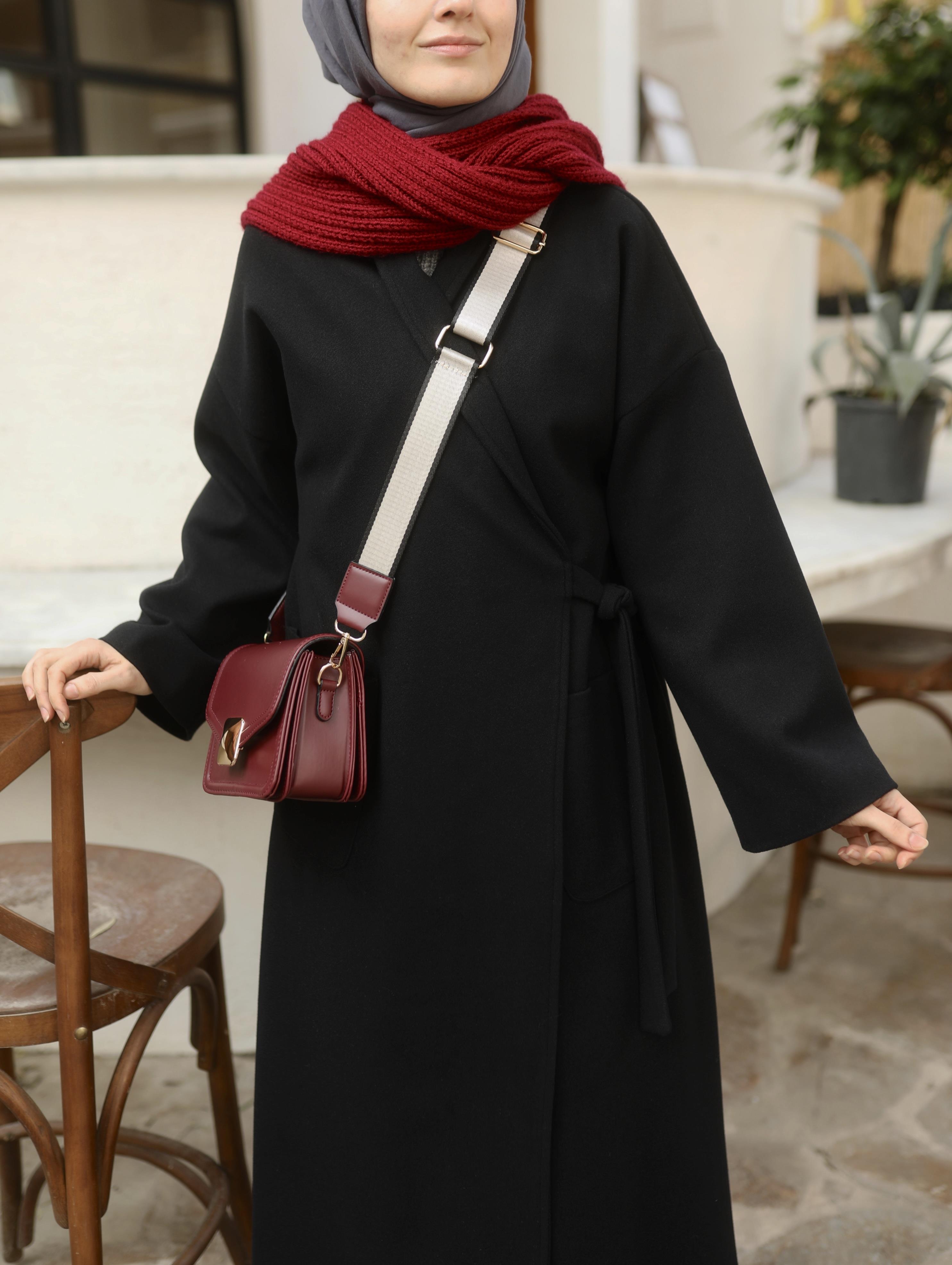 Basıc Kaşe Kaban SİYAH