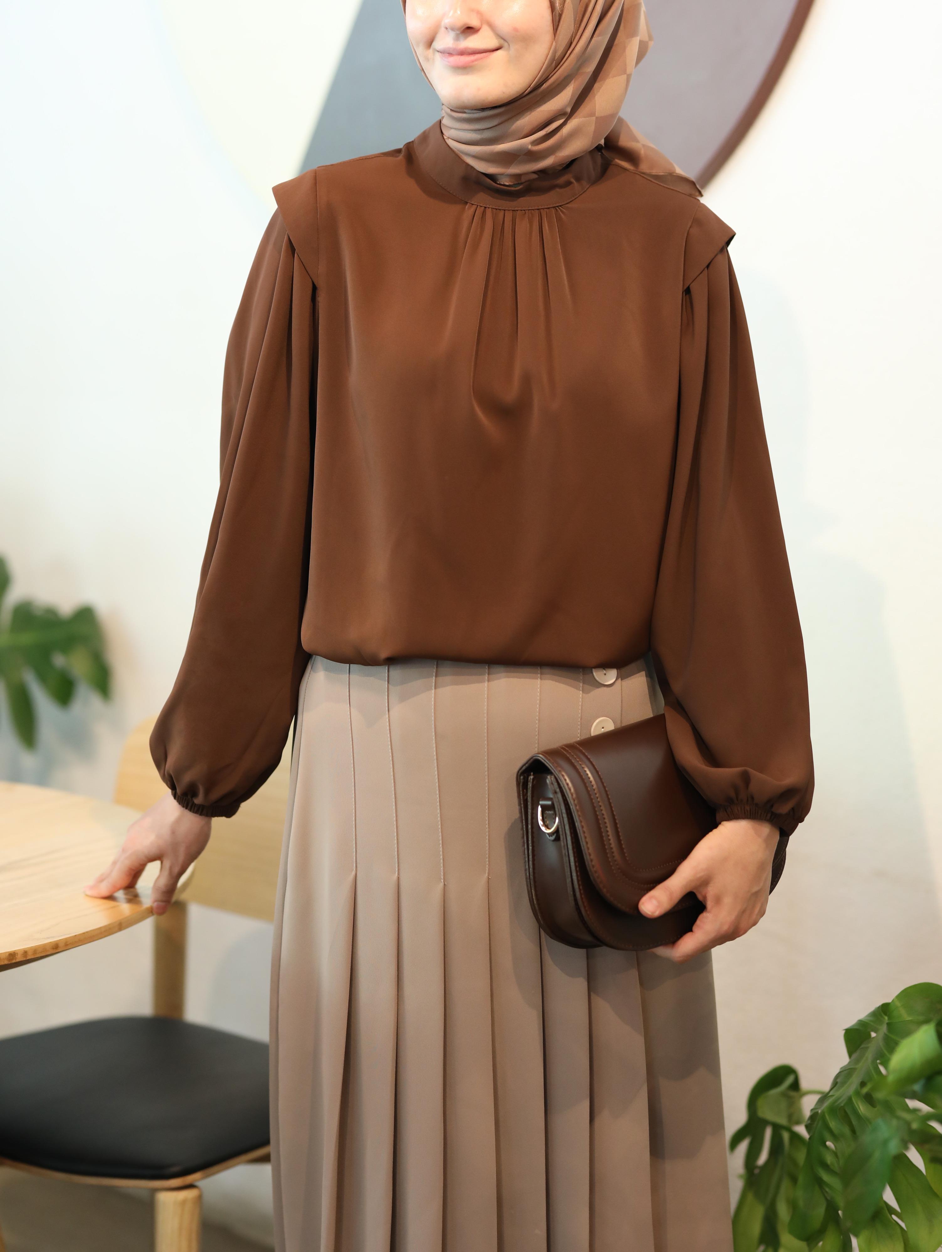 Büzgü Detaylı Gömlek KAHVERENGİ