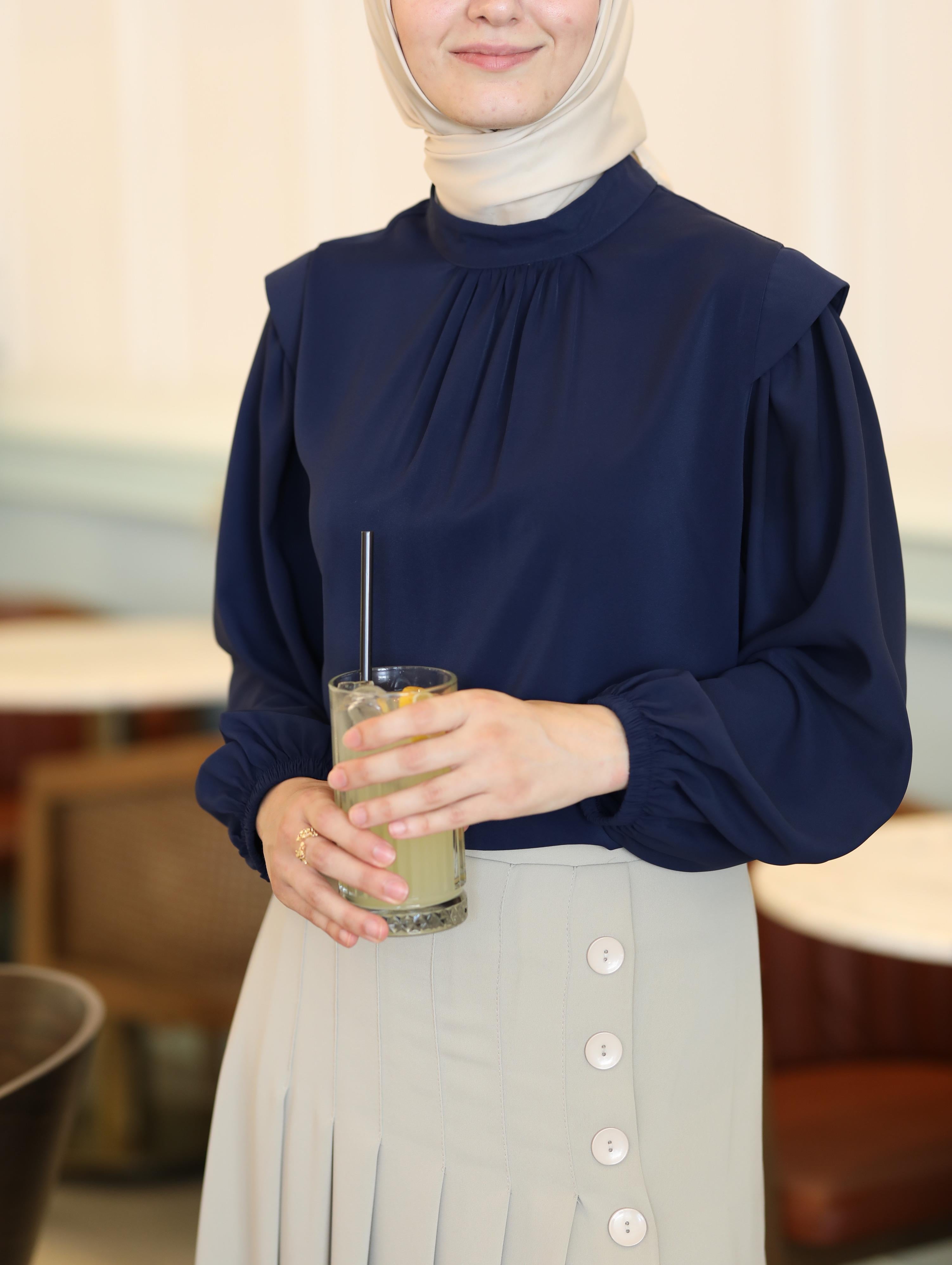 Büzgü Detaylı Gömlek Lacivert