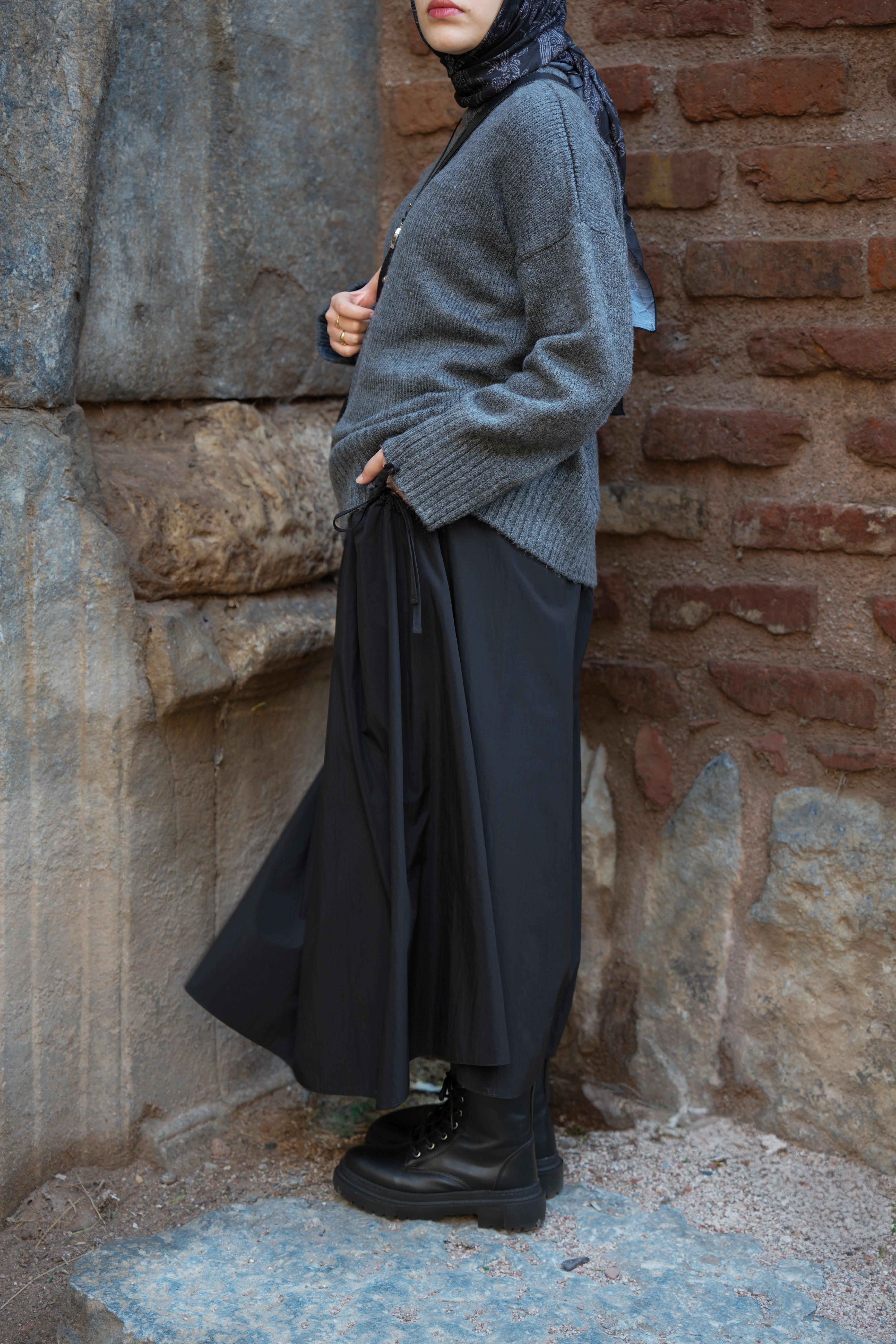 Cep Tünelli Etek Siyah