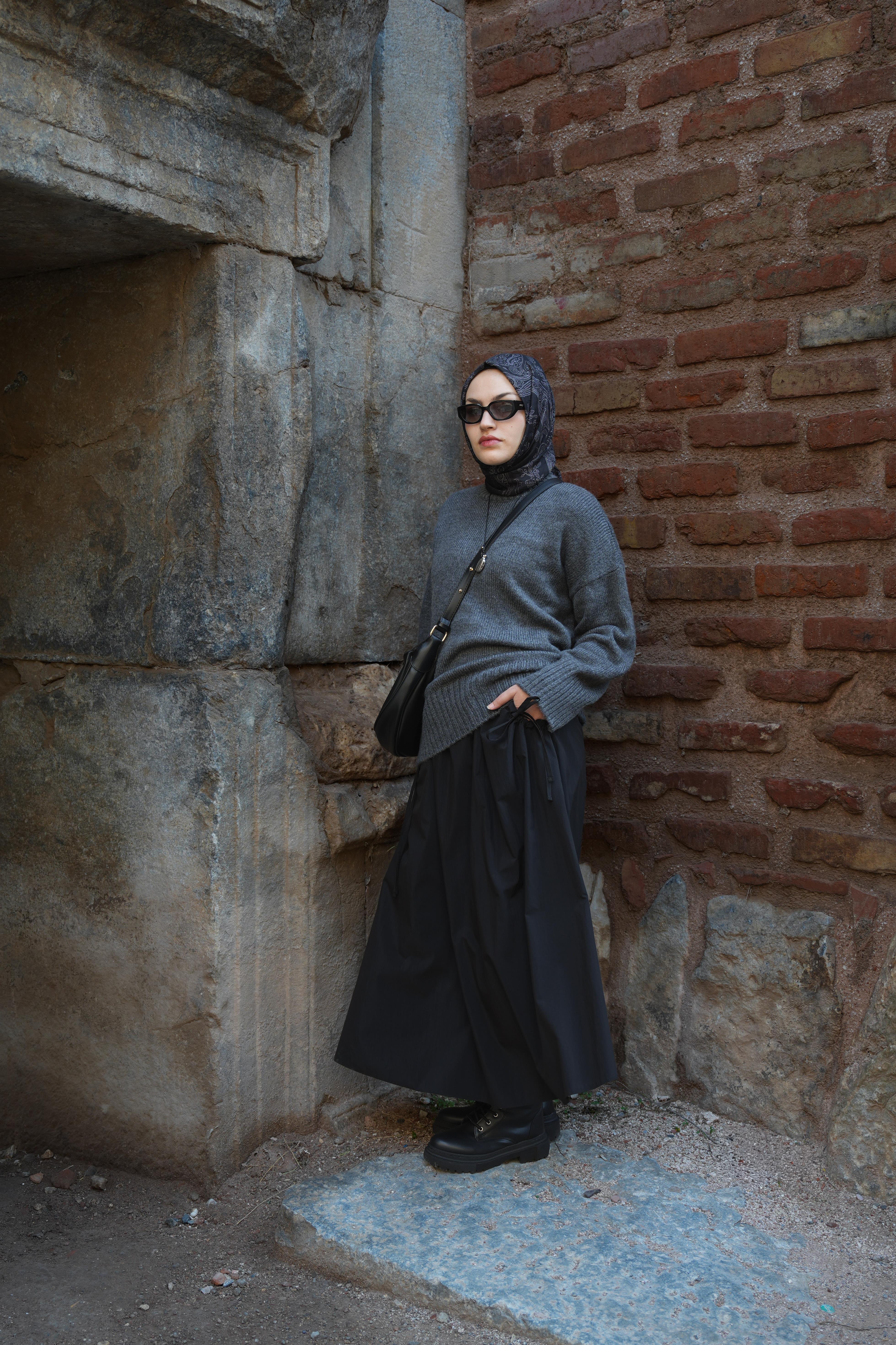 Cep Tünelli Etek Siyah