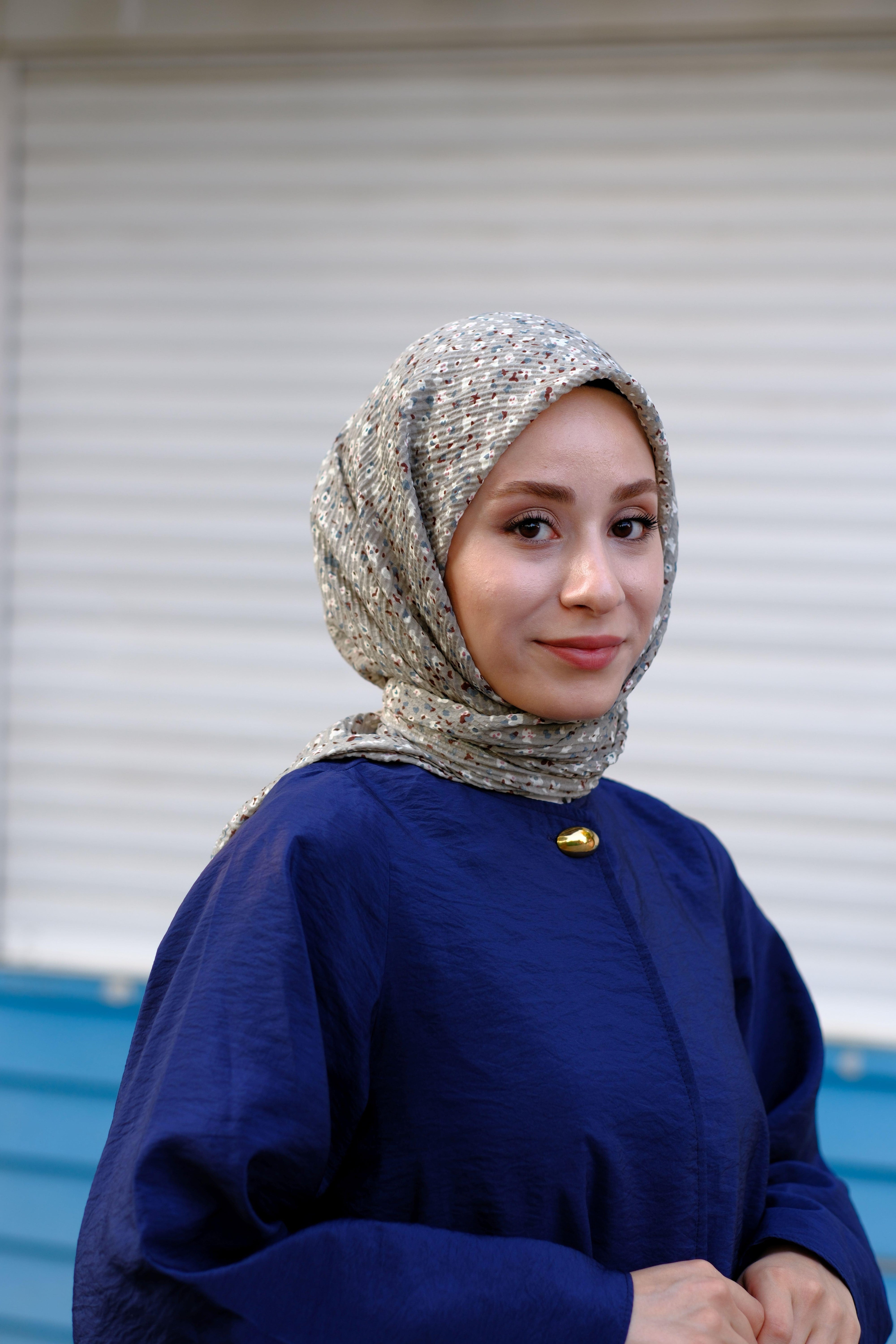 Çiçek Desenli Bürümcük Eşarp Küf Yeşili