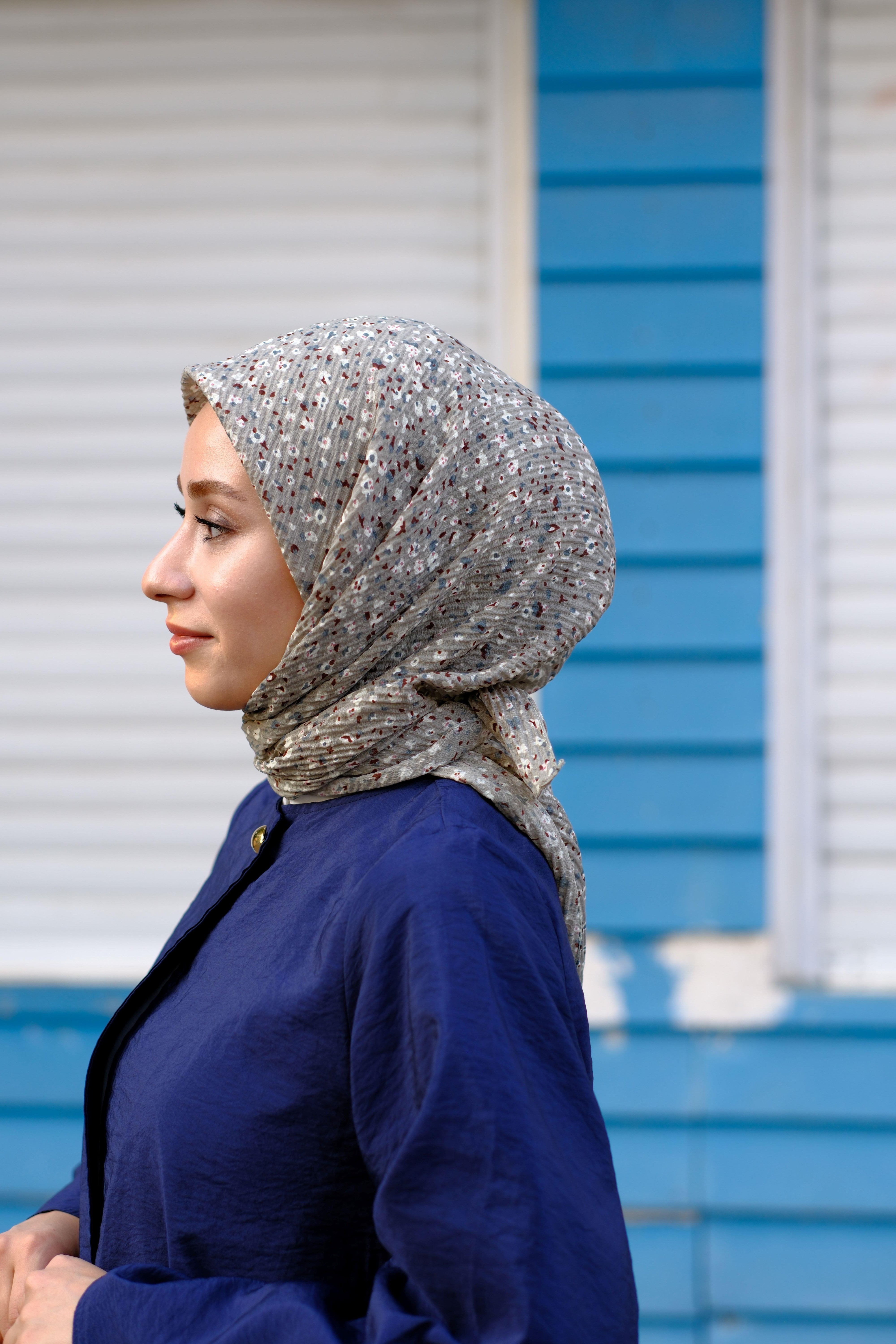 Çiçek Desenli Bürümcük Eşarp Küf Yeşili