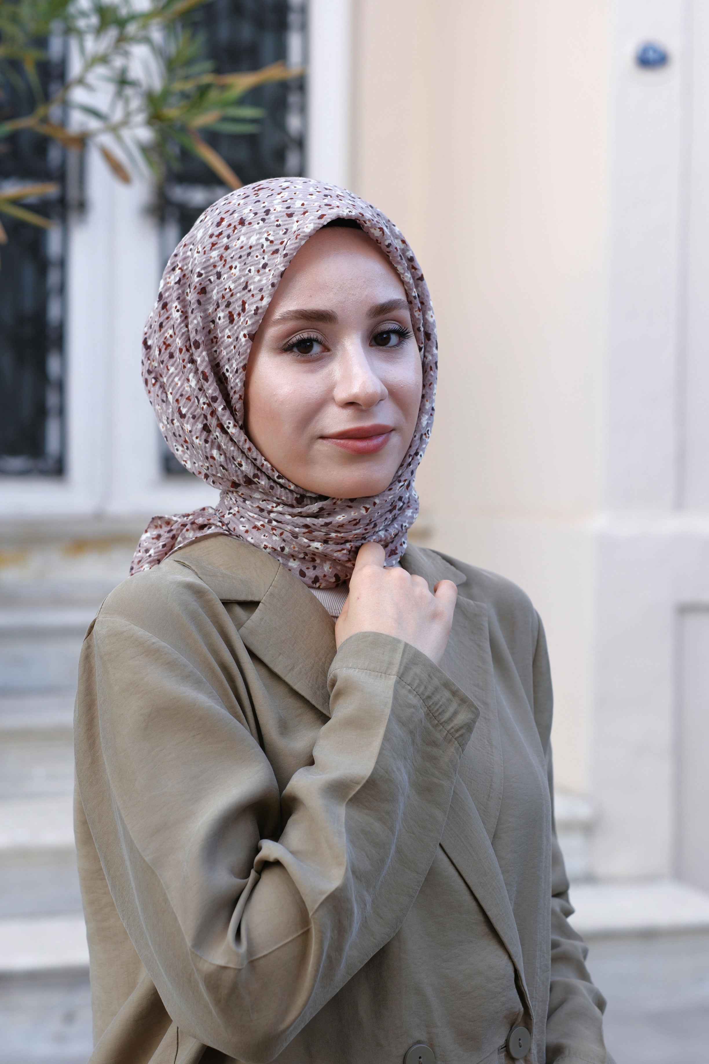 Çiçek Desenli Bürümcük Eşarp VİZON