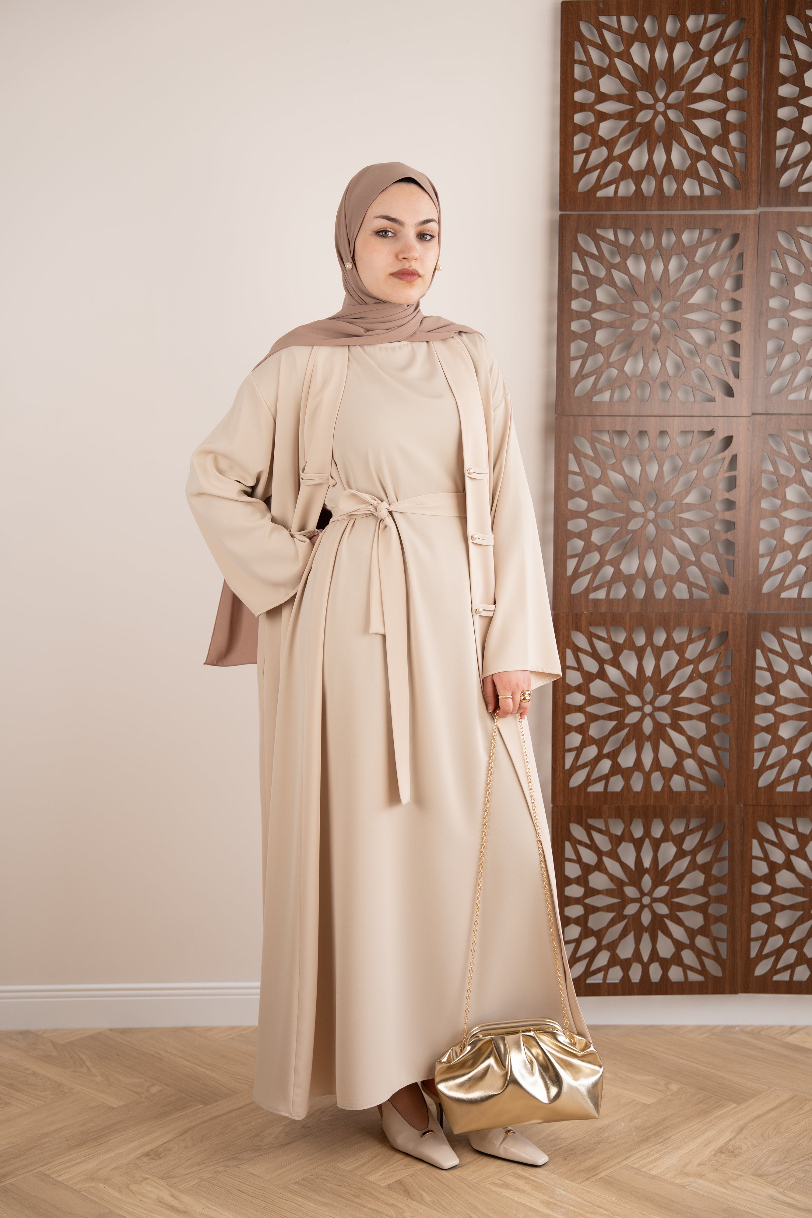 Şerit Düğmeli Abaya KREM