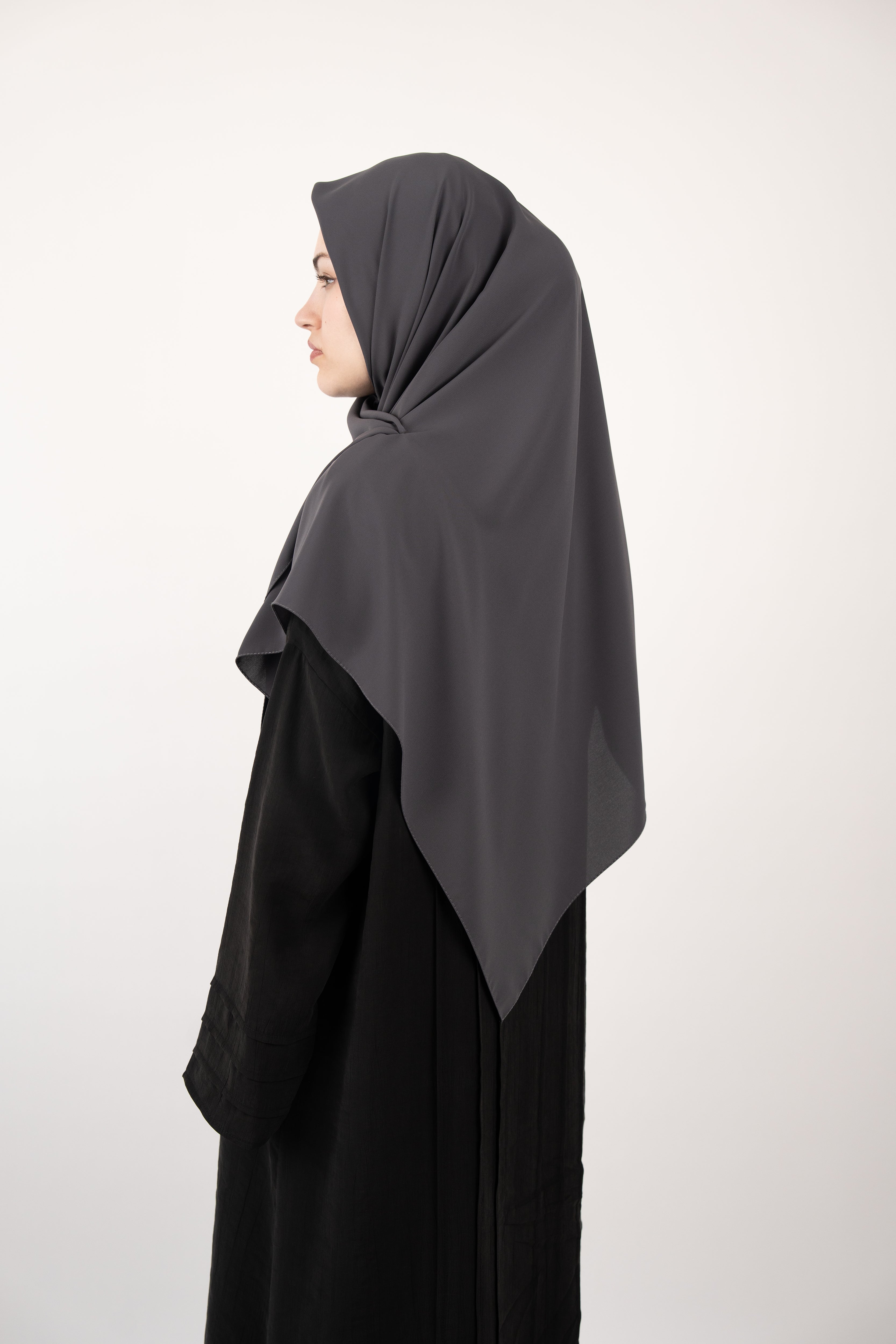 Medine İpeği Eşarp FÜME