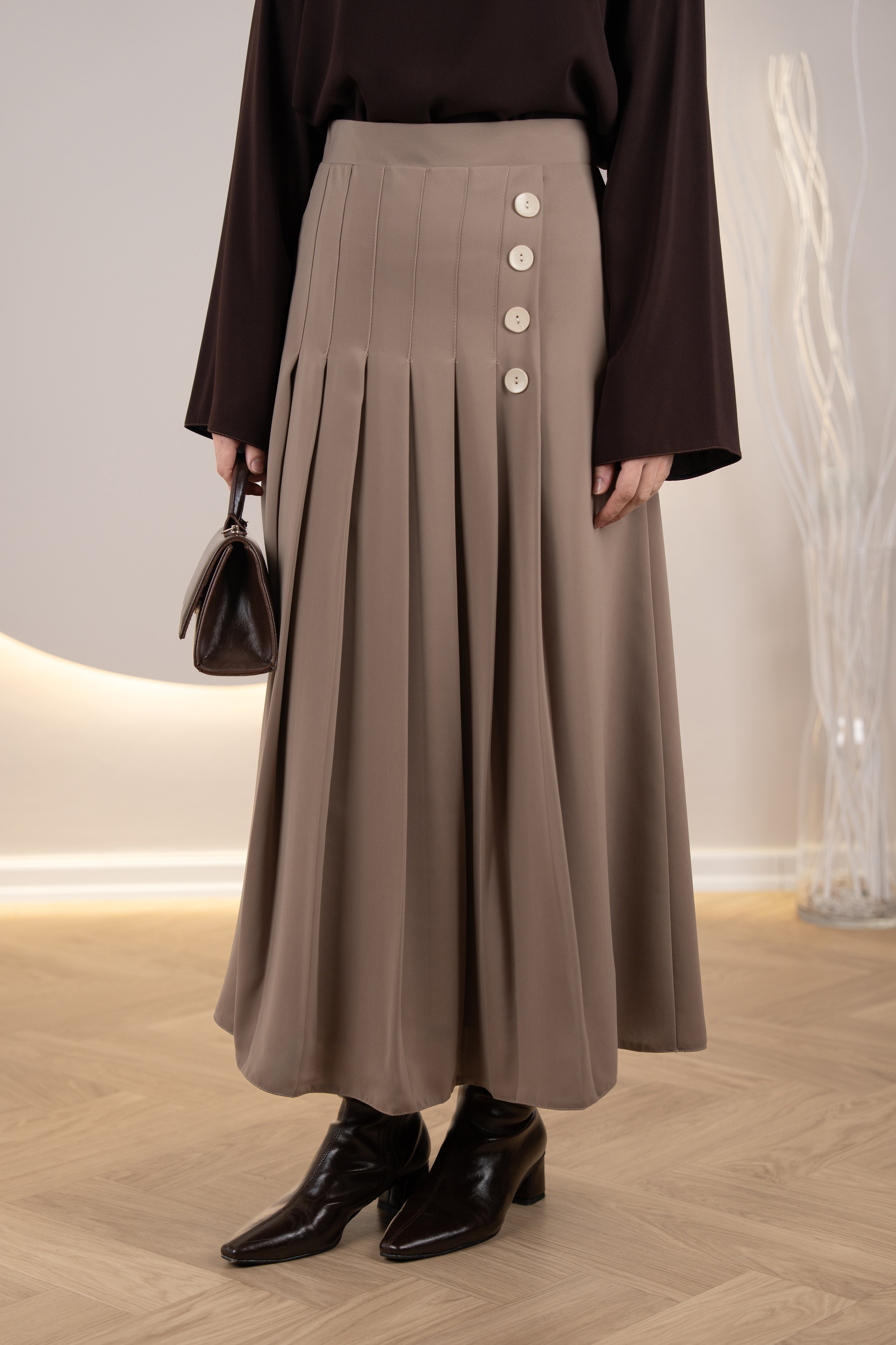 Pileli Yan Düğmeli Etek VİZON