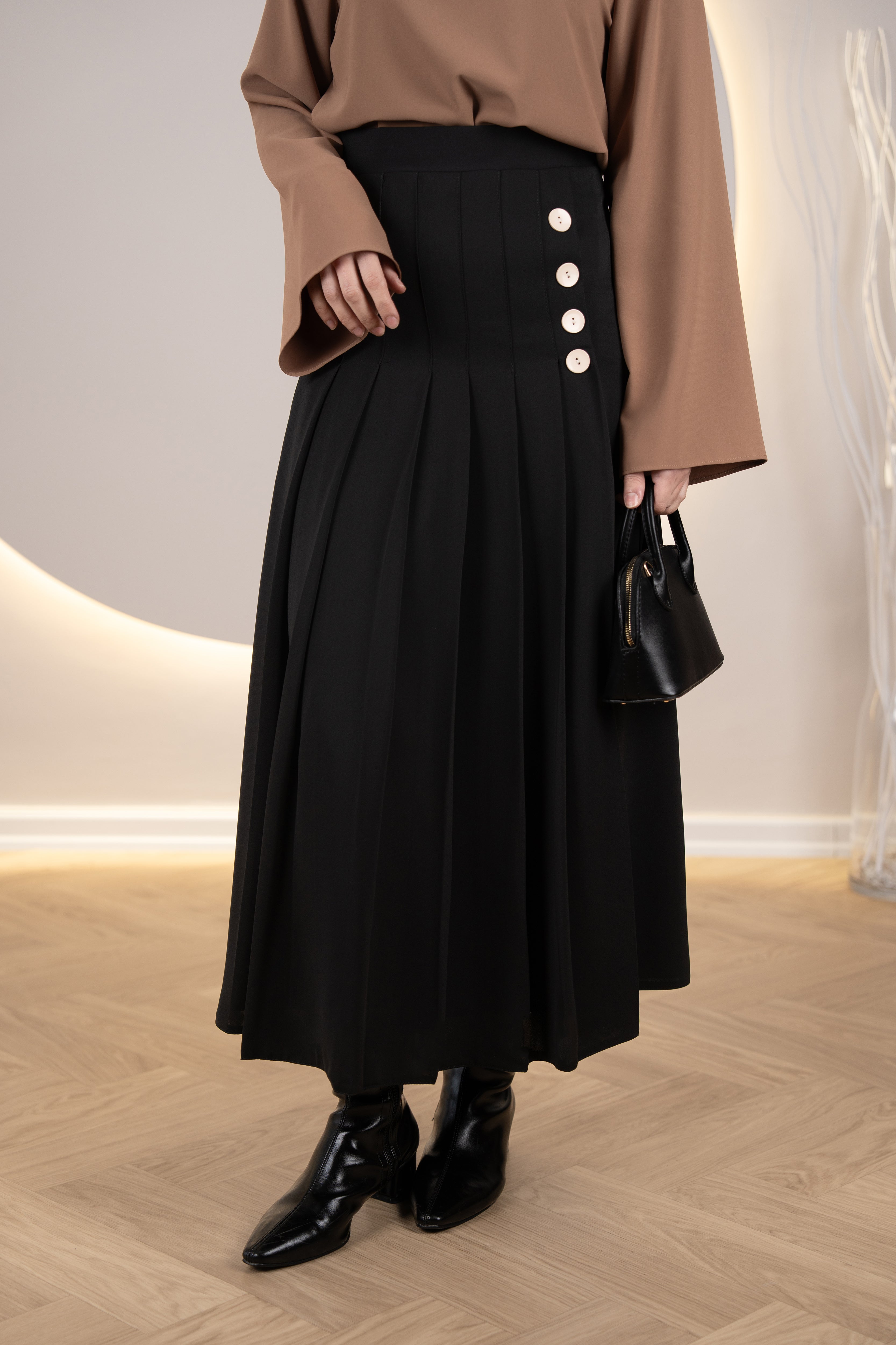 Pileli Yan Düğmeli Etek SİYAH