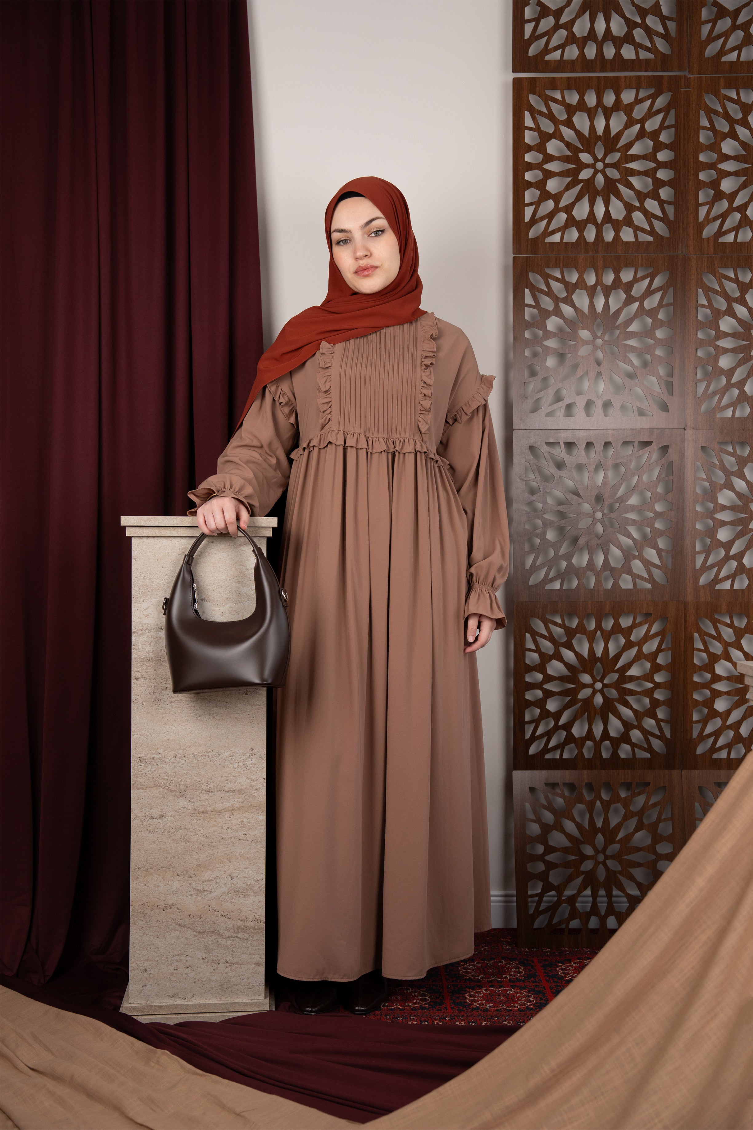 Liva Elbise Sütlü Kahve