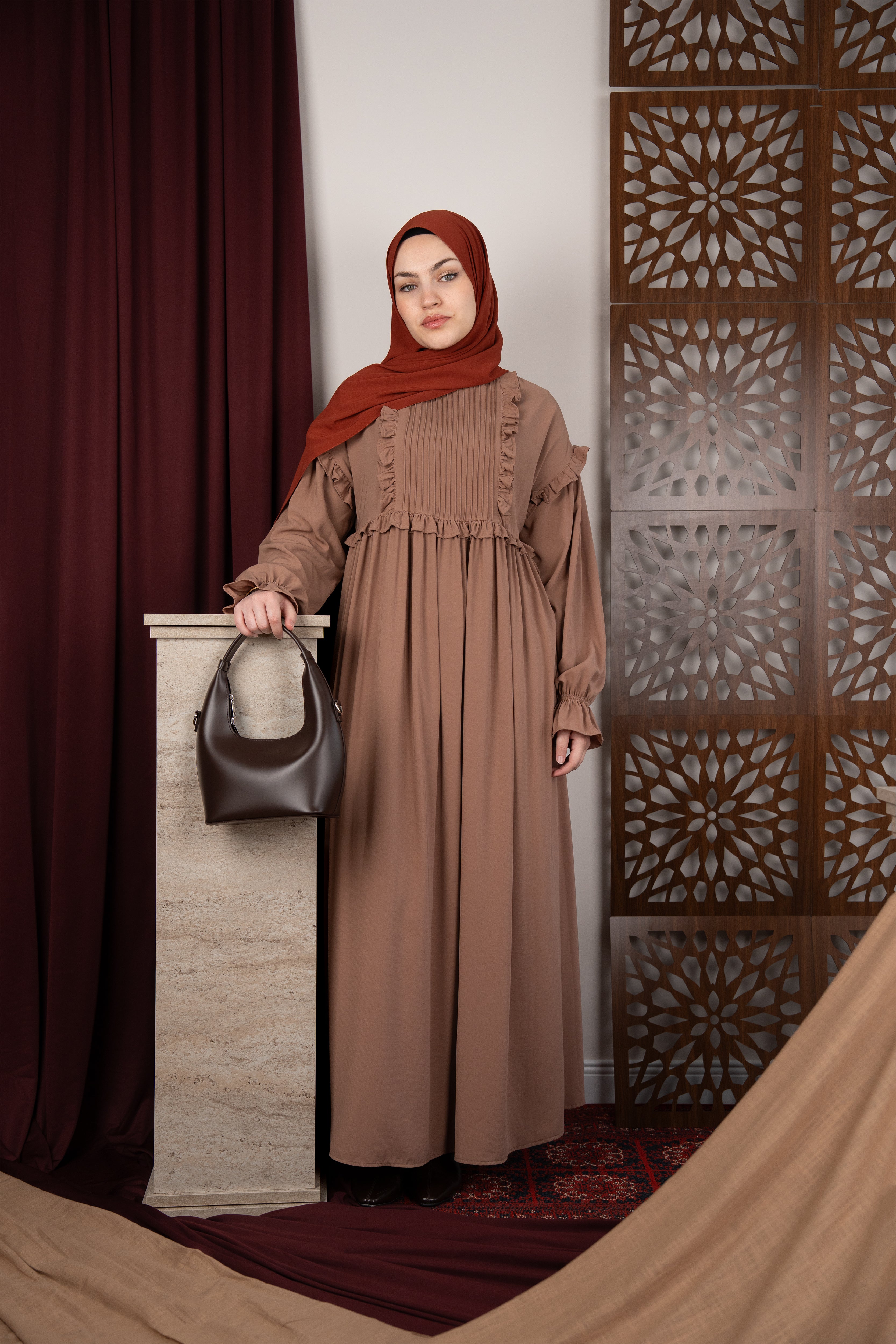 Liva Elbise Sütlü Kahve