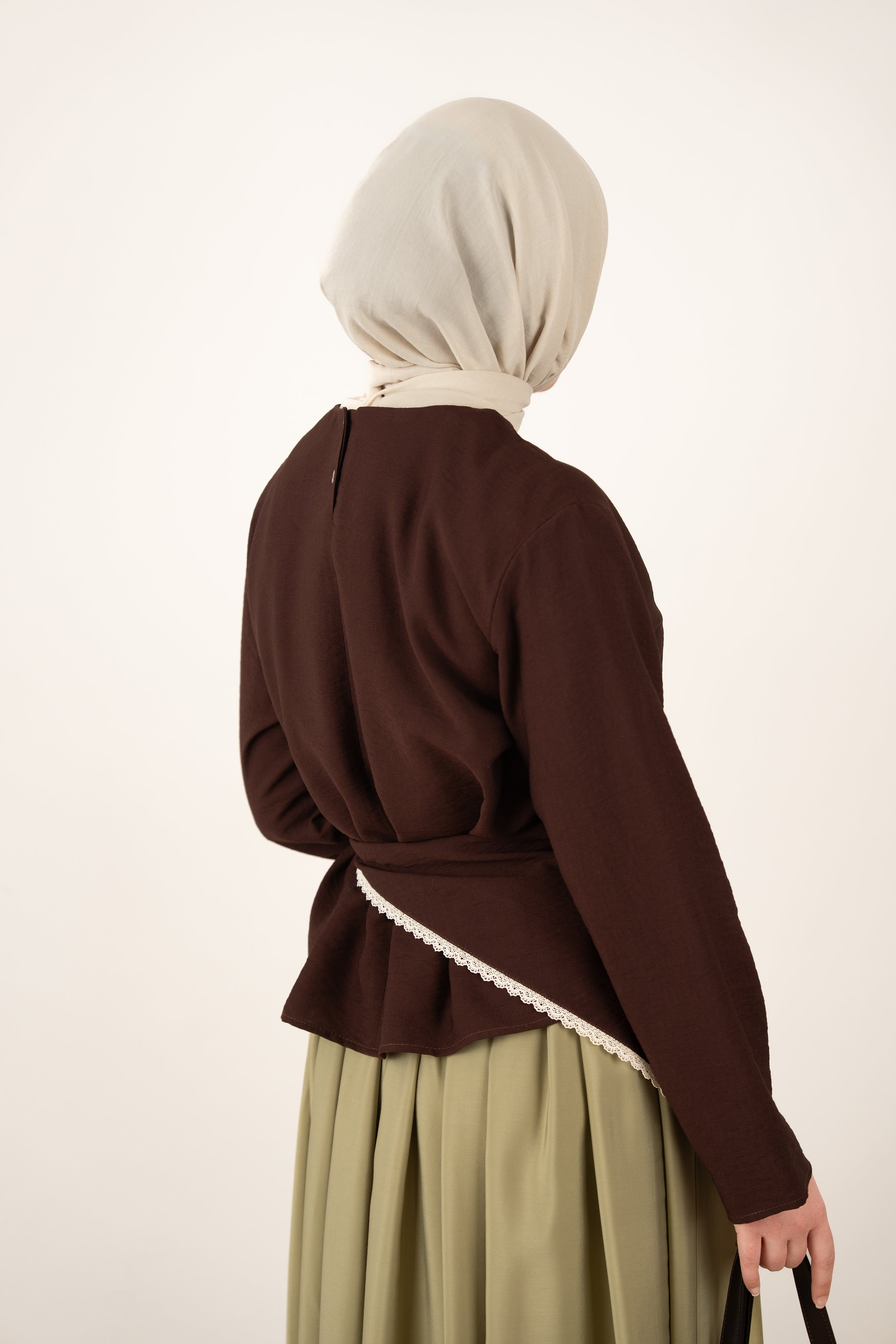 Aksesuarlı Bluz KAHVERENGİ